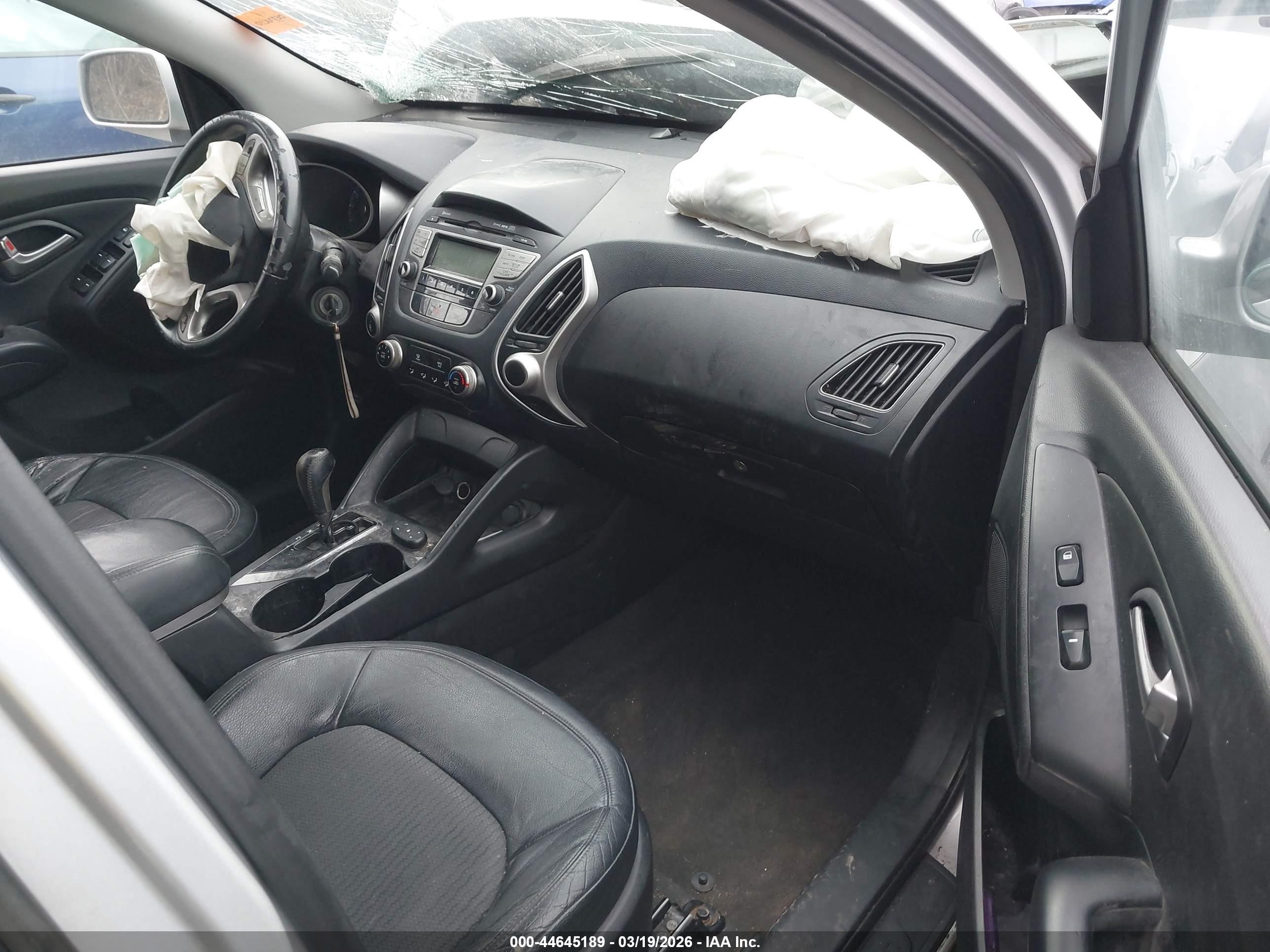 2011 Hyundai Tucson Gls Silver vin: KM8JU3AC9BU205620
