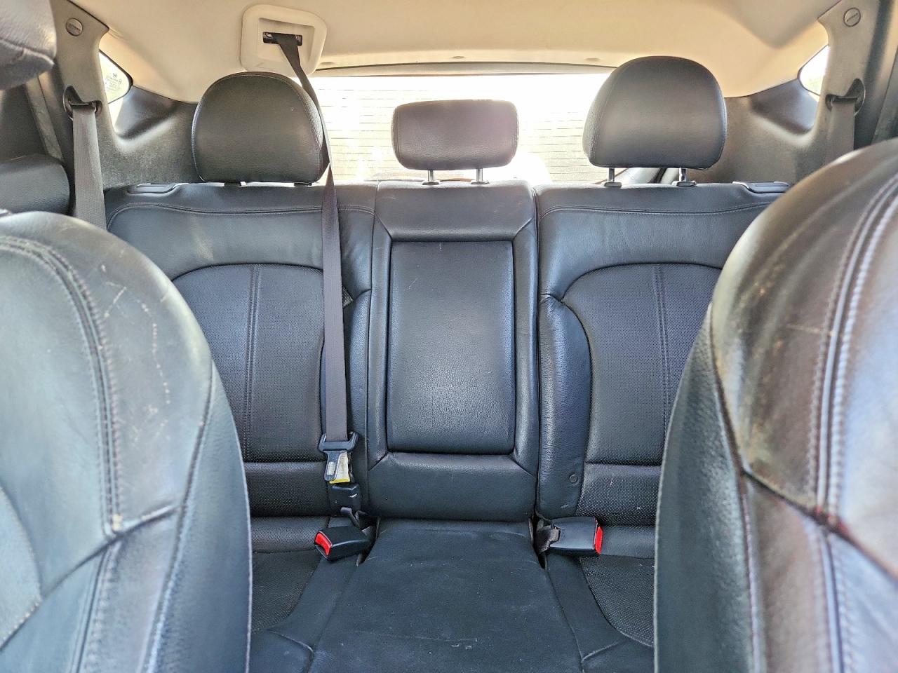 2012 Hyundai Tucson Limited Silver vin: KM8JU3AC9CU324107