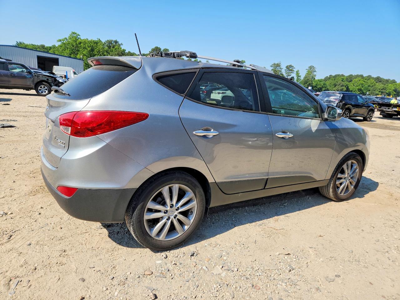 2012 Hyundai Tucson Limited Silver vin: KM8JU3AC9CU324107