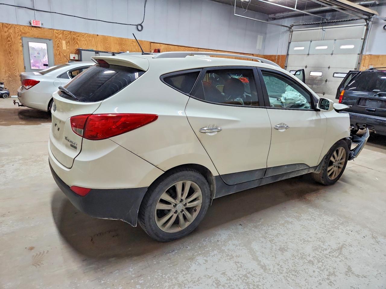 2012 Hyundai Tucson Limited White vin: KM8JU3AC9CU336967