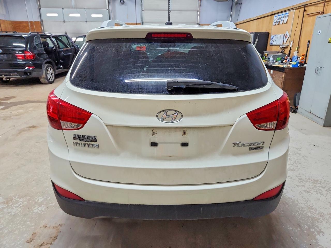 2012 Hyundai Tucson Limited White vin: KM8JU3AC9CU336967