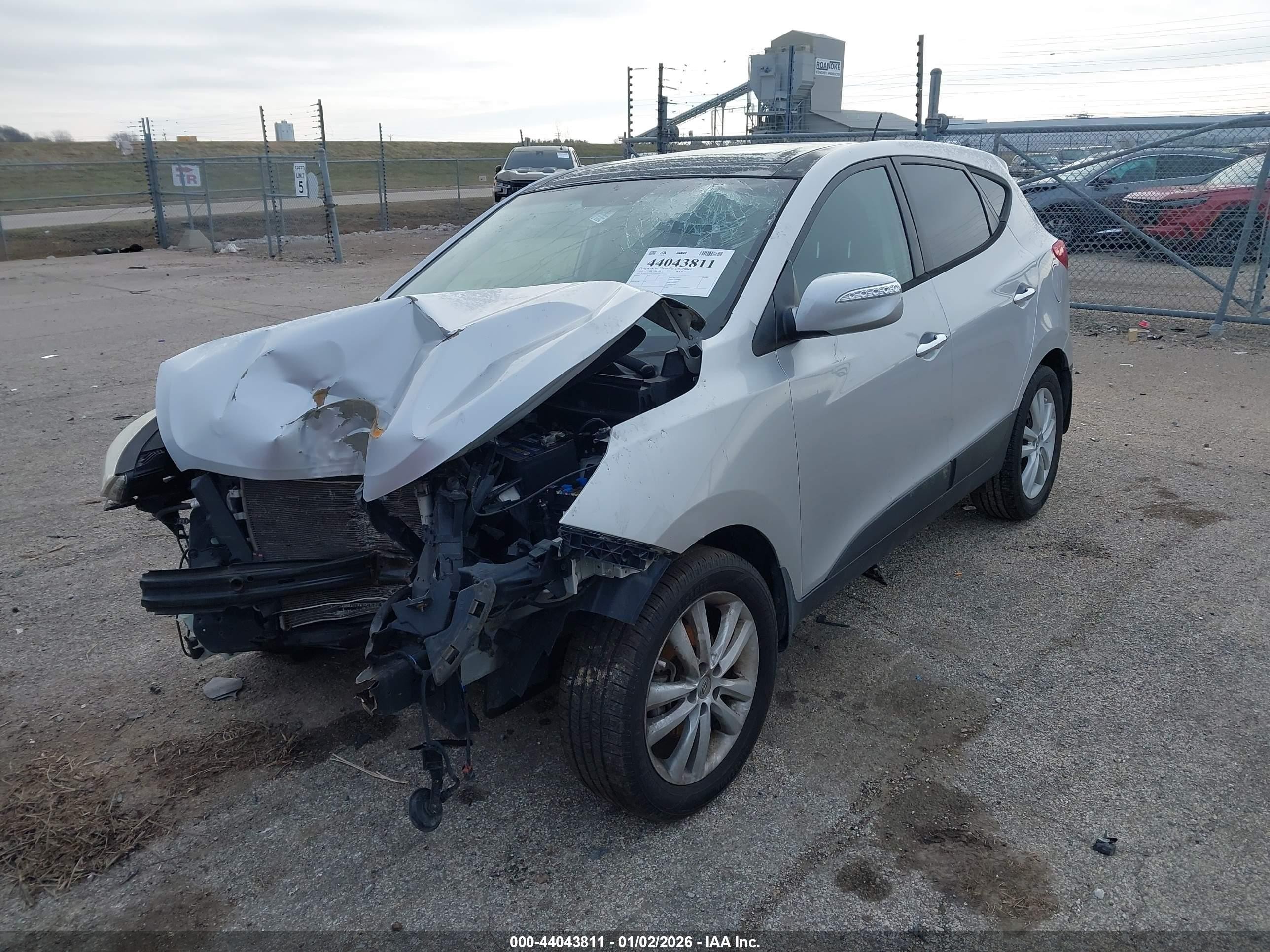2012 Hyundai Tucson Limited Silver vin: KM8JU3AC9CU404006
