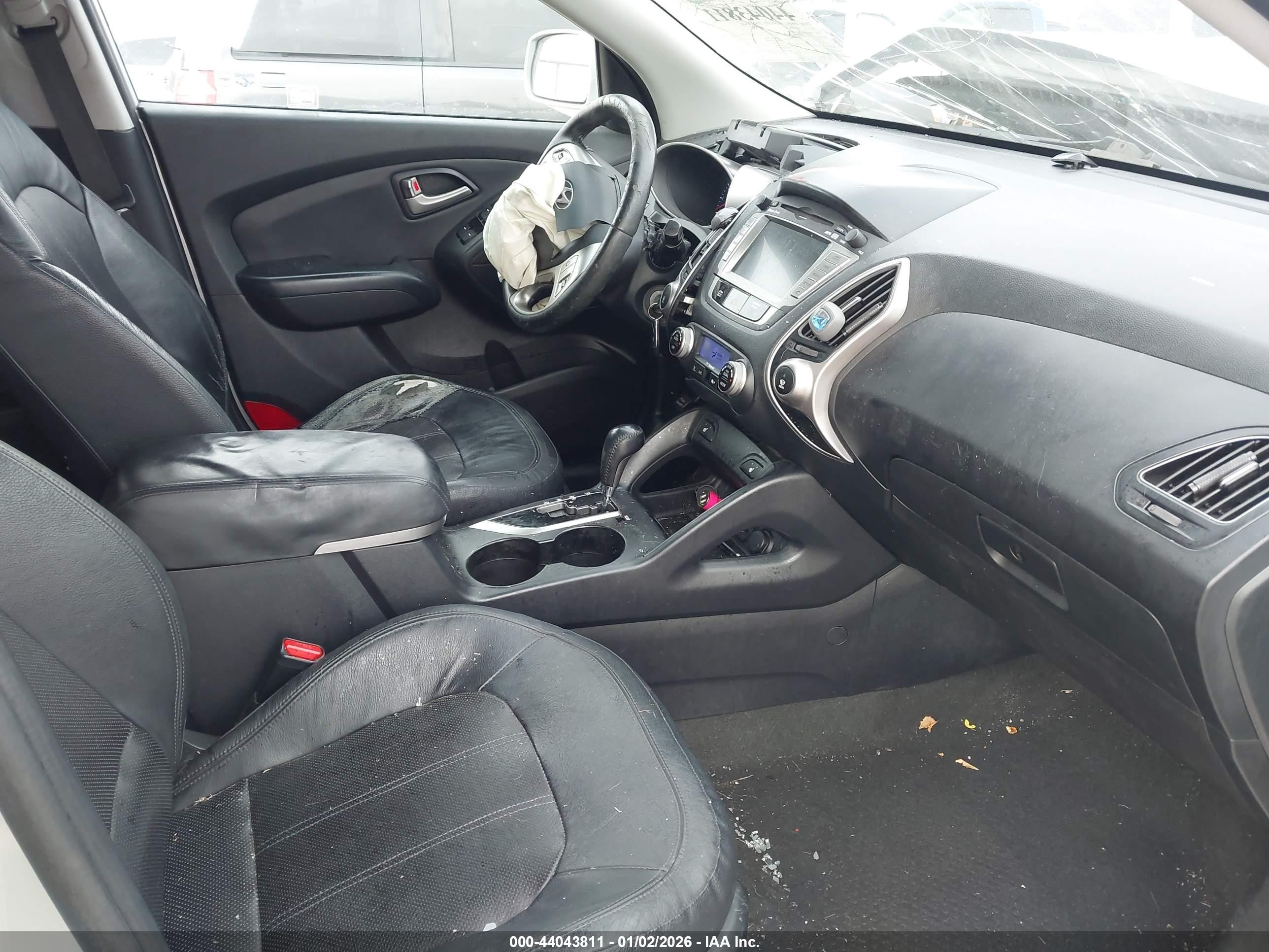 2012 Hyundai Tucson Limited Silver vin: KM8JU3AC9CU404006