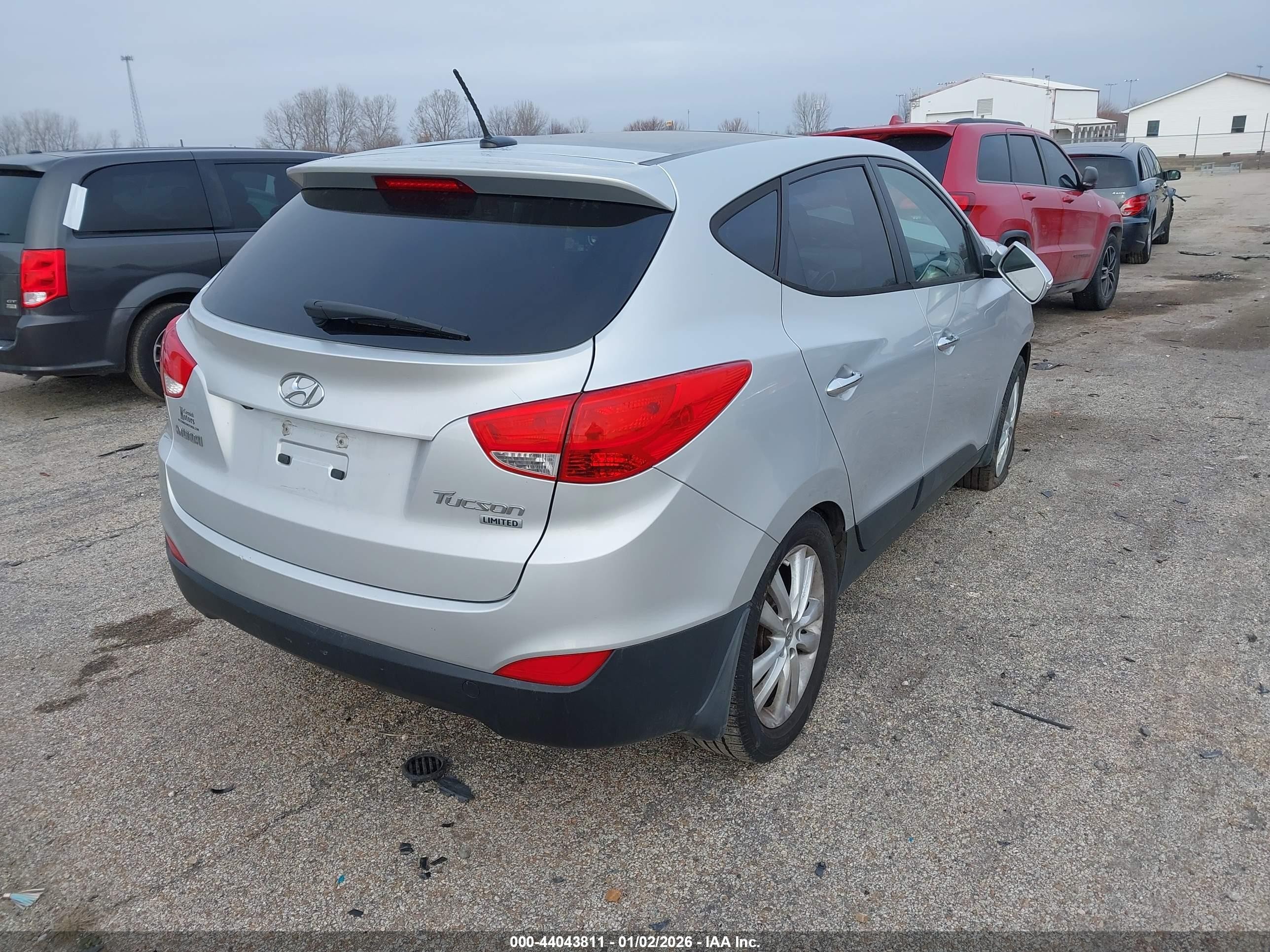 2012 Hyundai Tucson Limited Silver vin: KM8JU3AC9CU404006