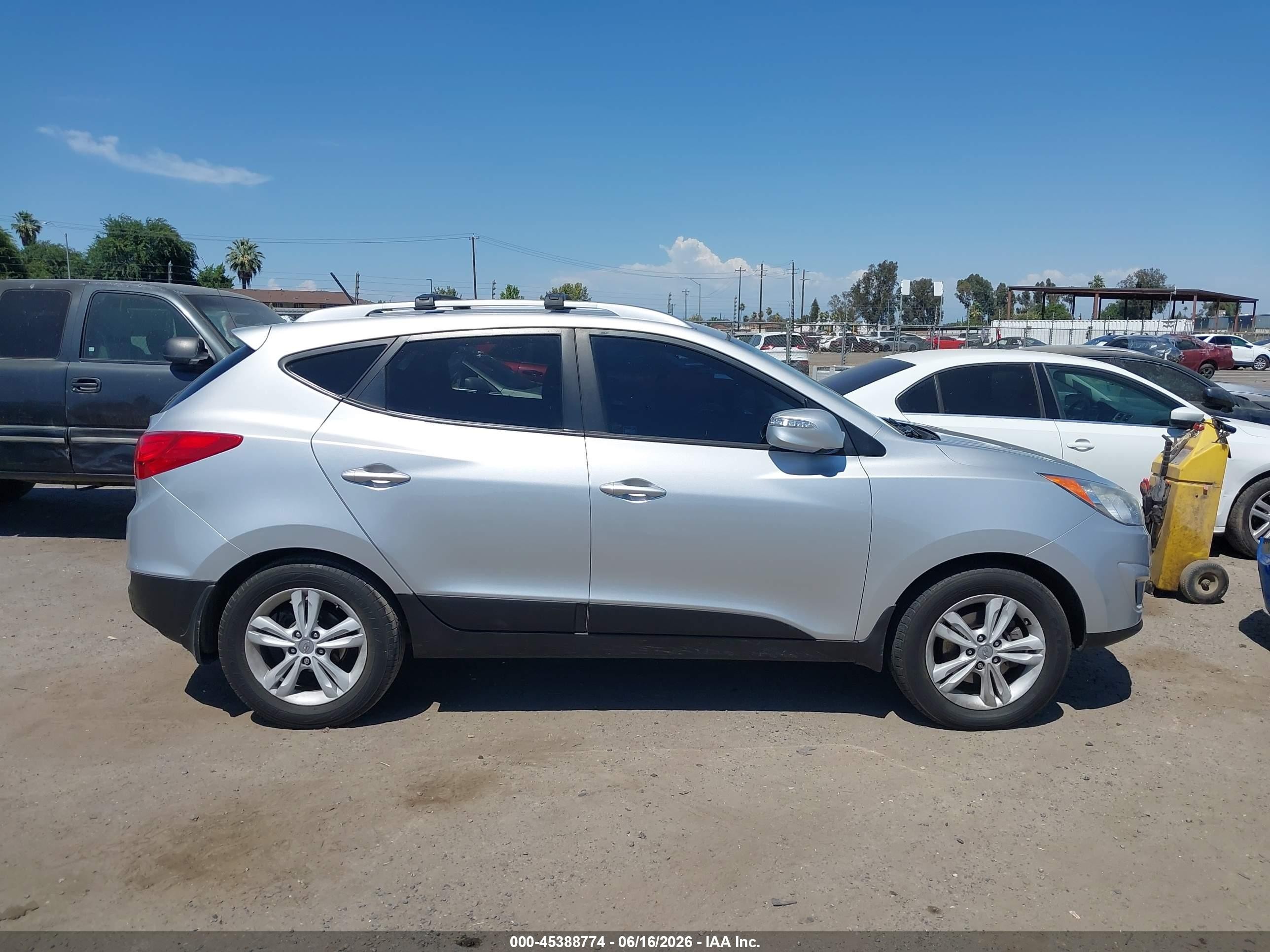 2012 Hyundai Tucson Gls Silver vin: KM8JU3AC9CU455022