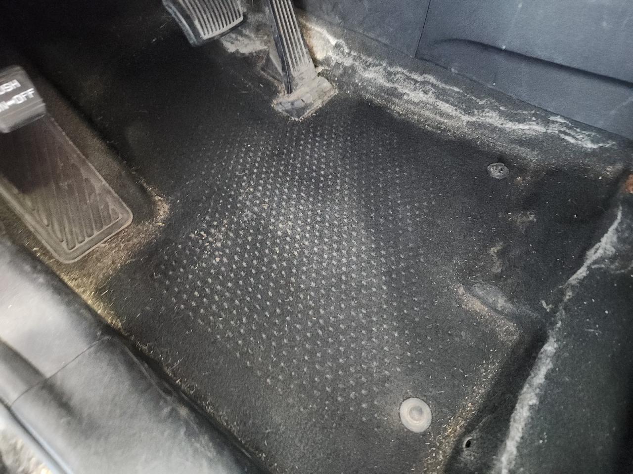 2012 Hyundai Tucson Limited Black vin: KM8JU3AC9CU512898 Damage: Left Front Carpet, Stained, Permanent