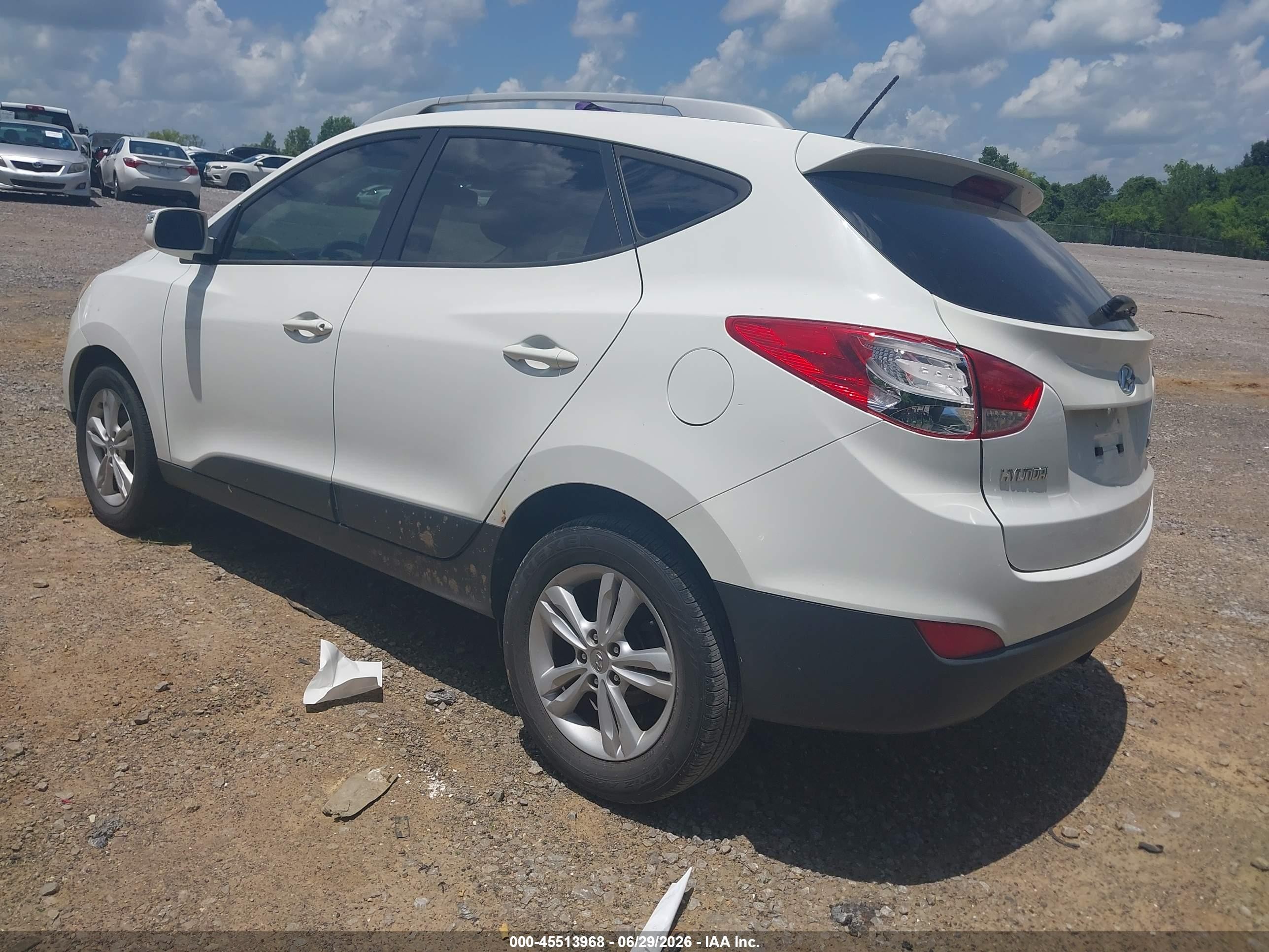 2013 Hyundai Tucson Gls White vin: KM8JU3AC9DU598456
