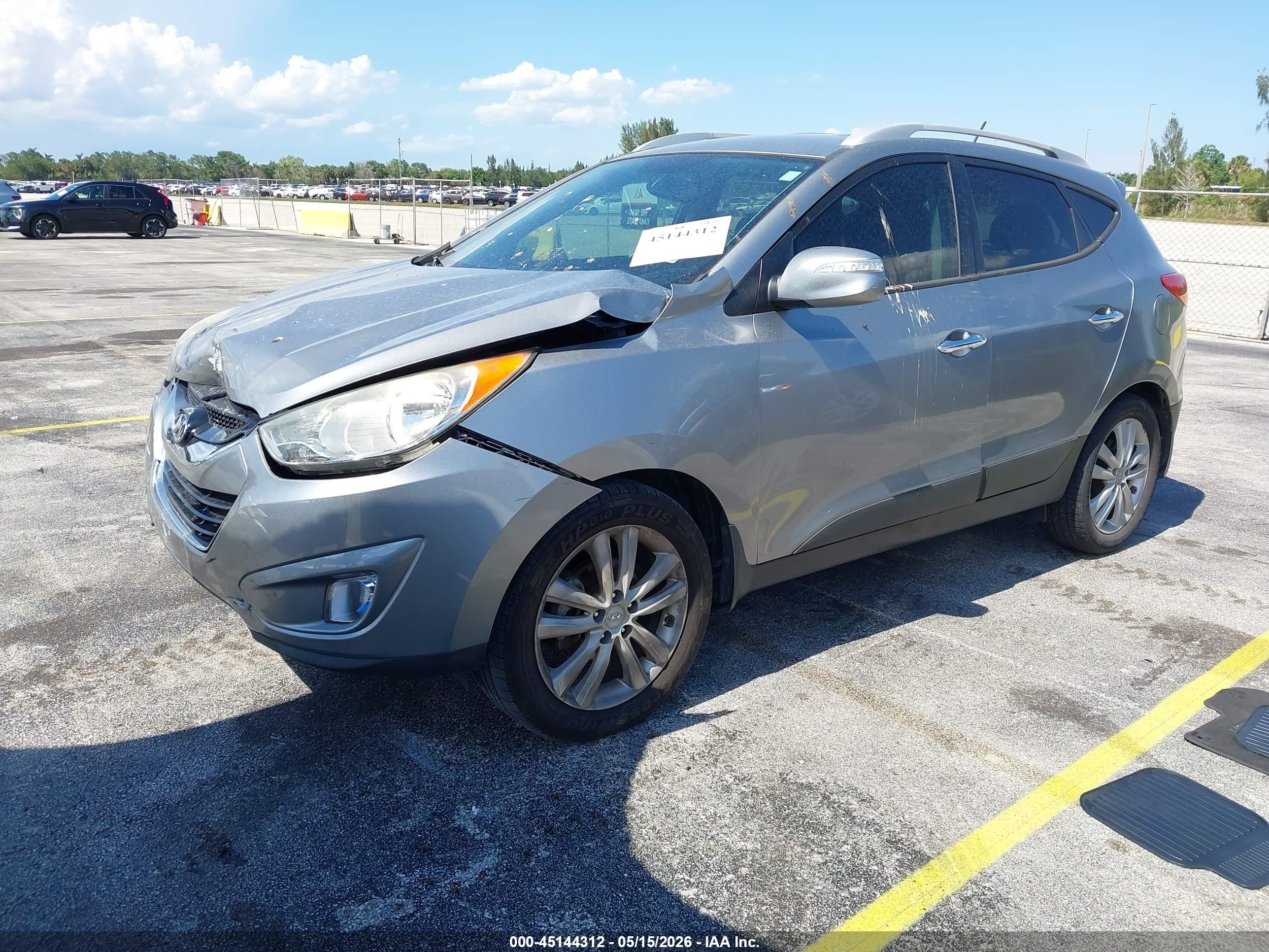 2011 Hyundai Tucson Limited Gray vin: KM8JU3ACXBU181652