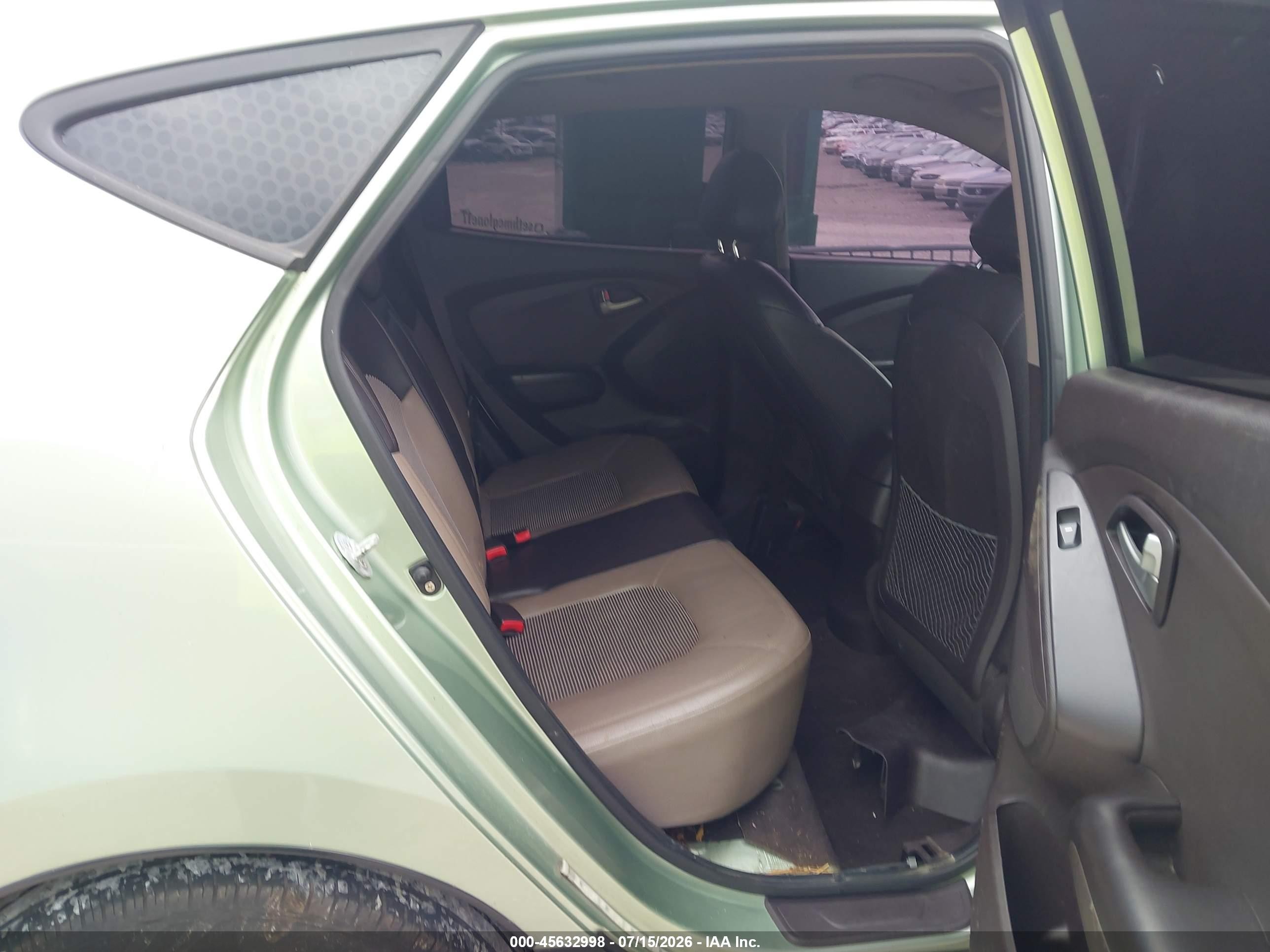 2011 Hyundai Tucson Gls Зеленый vin: KM8JU3ACXBU185796