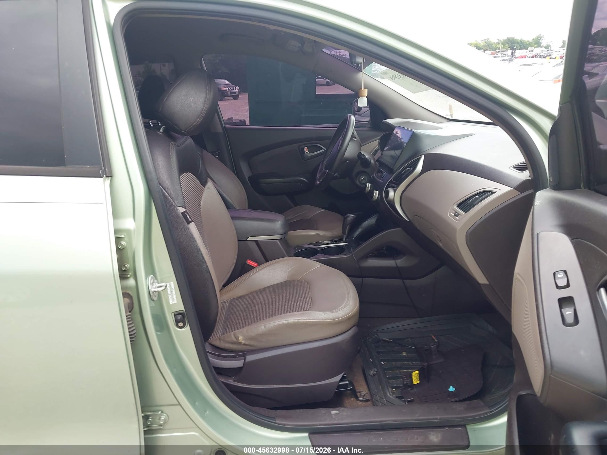 2011 Hyundai Tucson Gls Зеленый vin: KM8JU3ACXBU185796