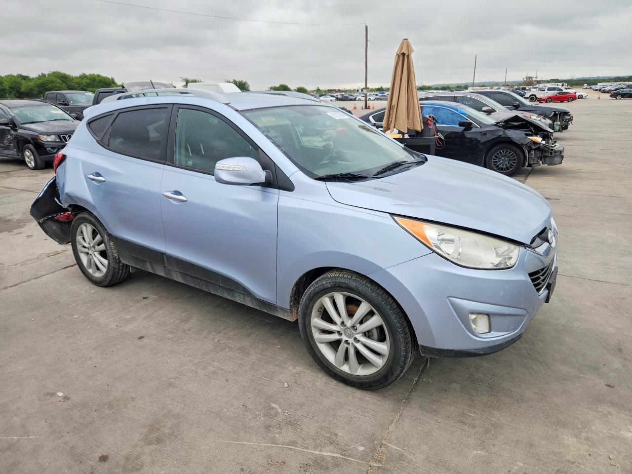 2011 Hyundai Tucson Limited Silver vin: KM8JU3ACXBU210261