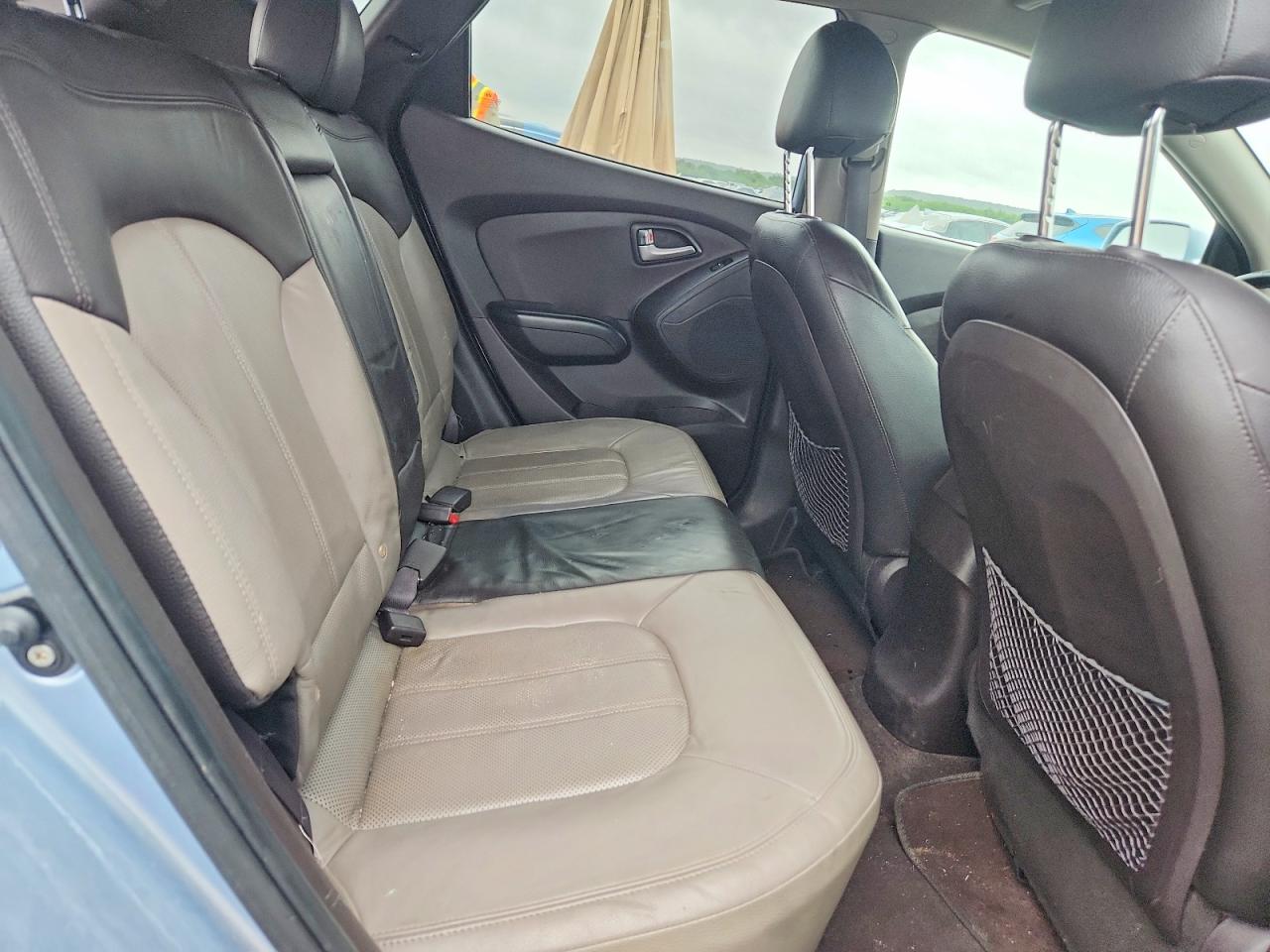 2011 Hyundai Tucson Limited Silver vin: KM8JU3ACXBU210261