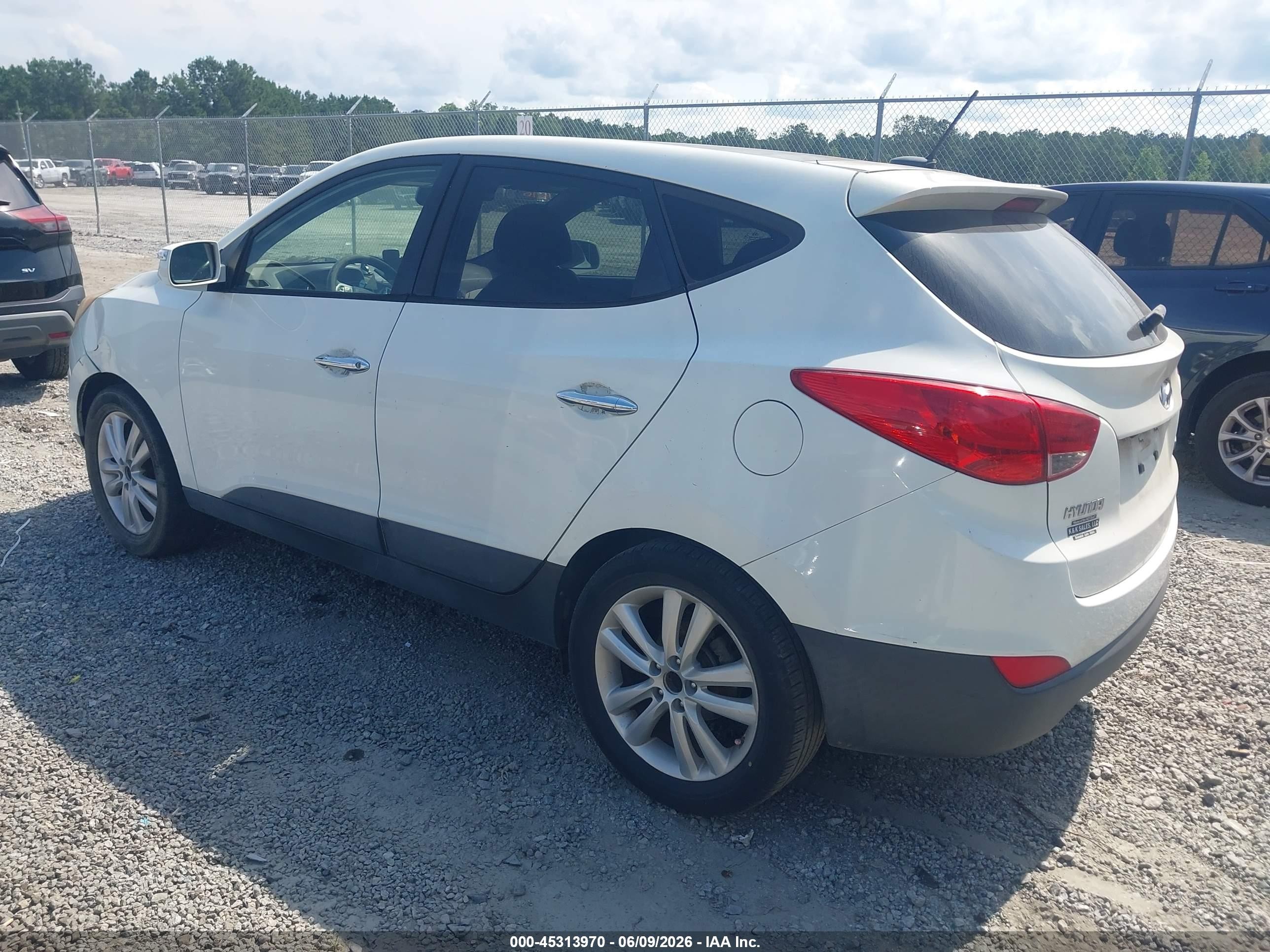 2011 Hyundai Tucson Limited White vin: KM8JU3ACXBU235693