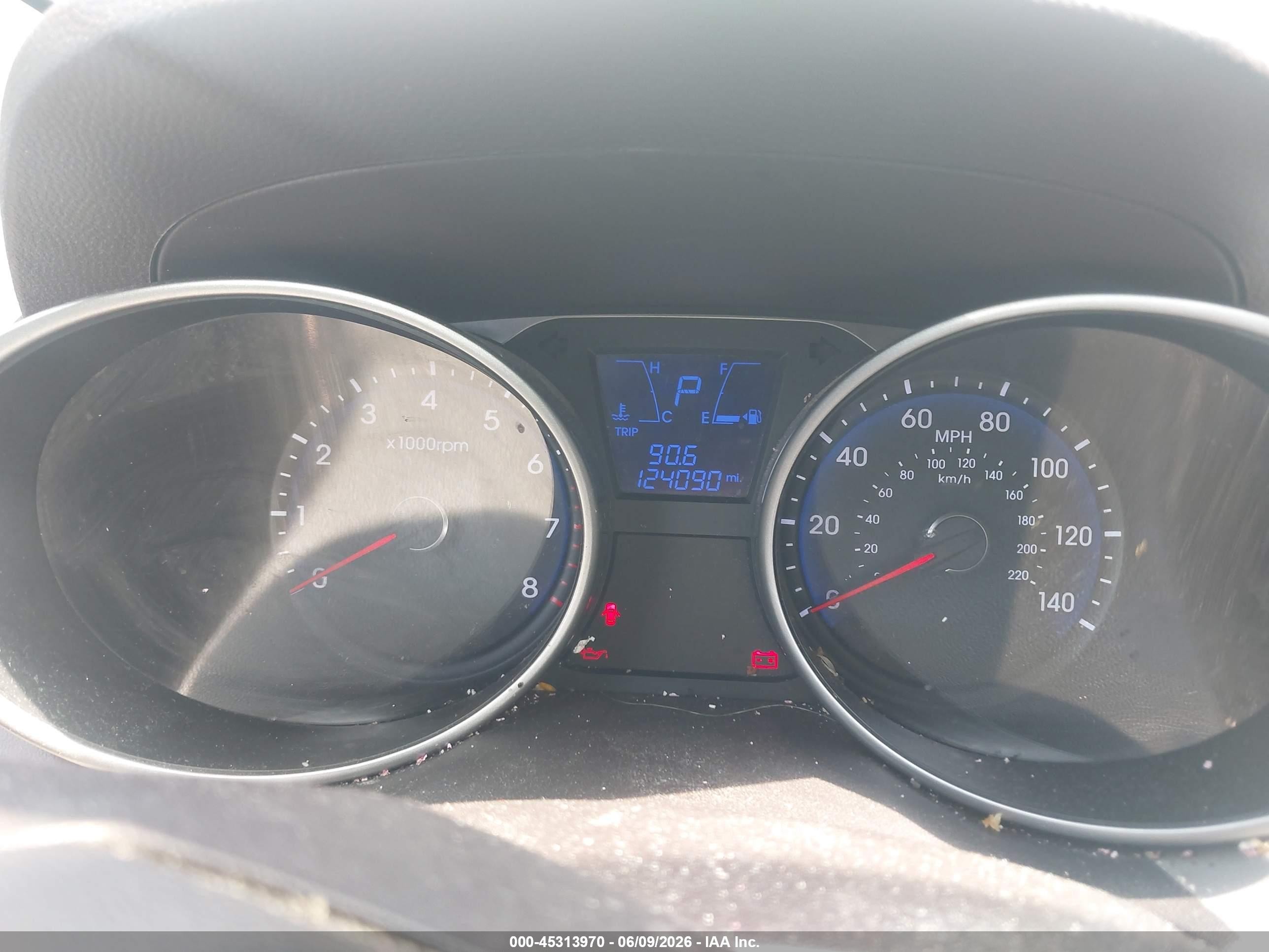 2011 Hyundai Tucson Limited White vin: KM8JU3ACXBU235693
