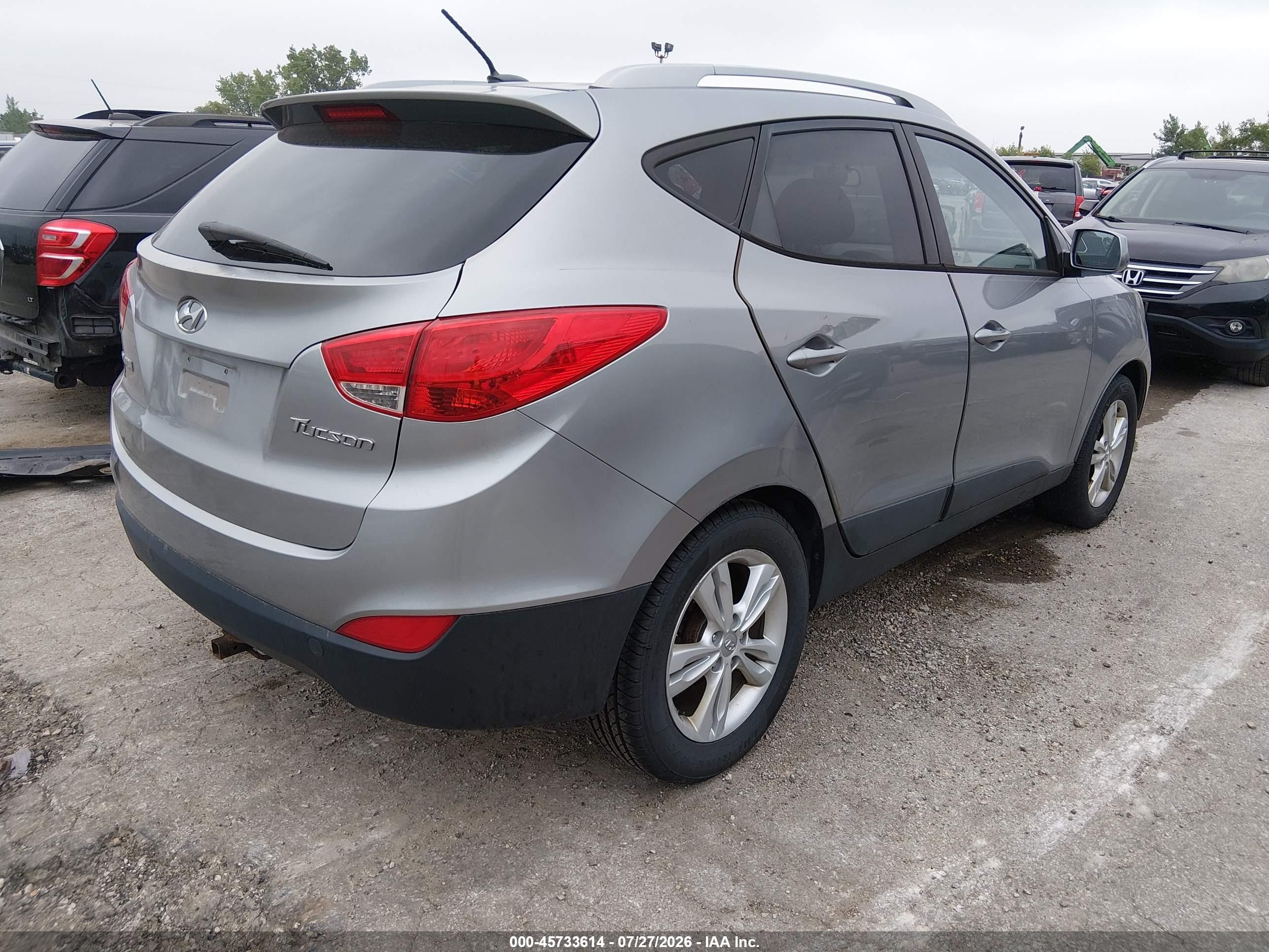 2011 Hyundai Tucson Gls Серебряный vin: KM8JU3ACXBU273795