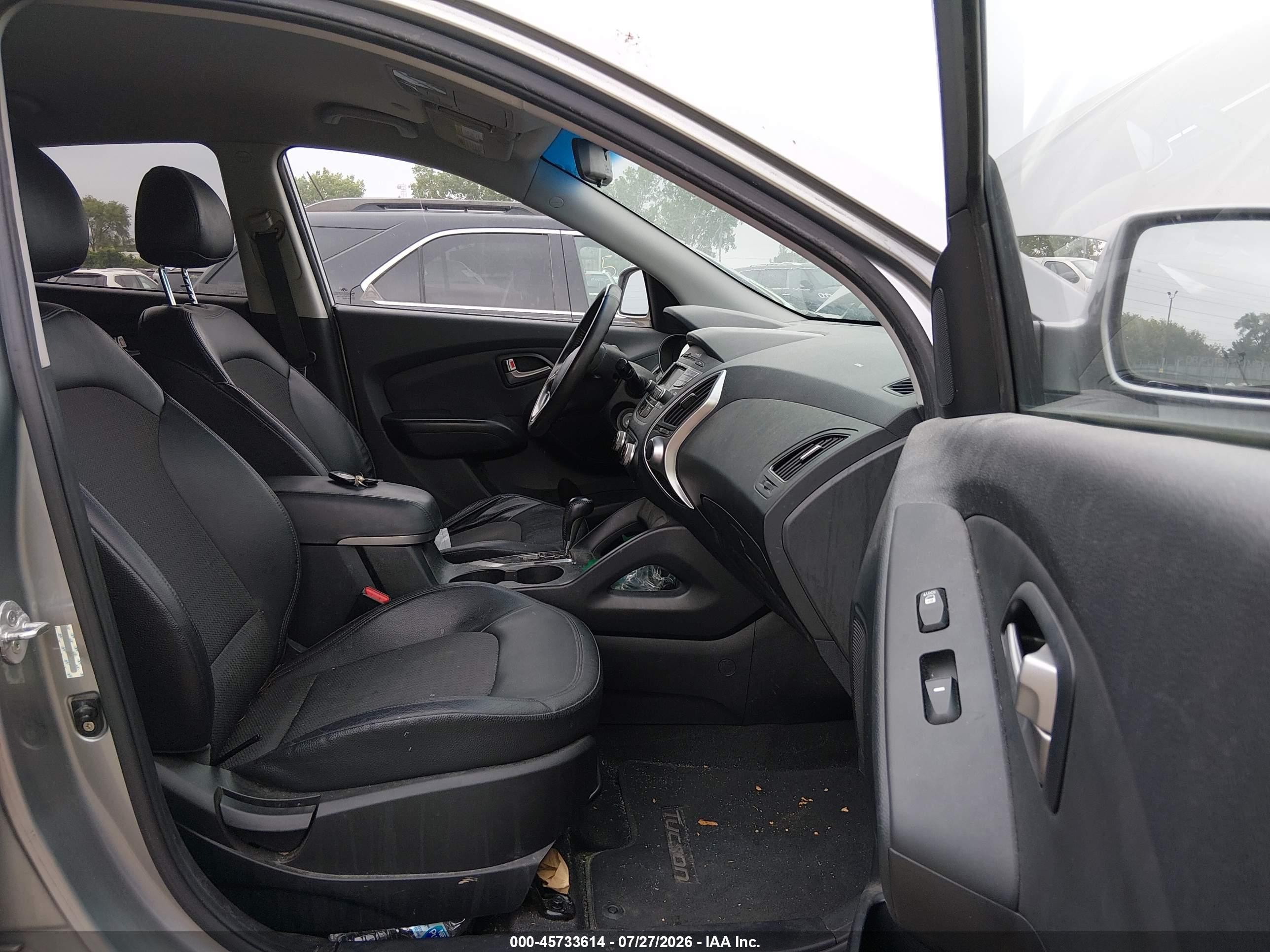 2011 Hyundai Tucson Gls Серебряный vin: KM8JU3ACXBU273795