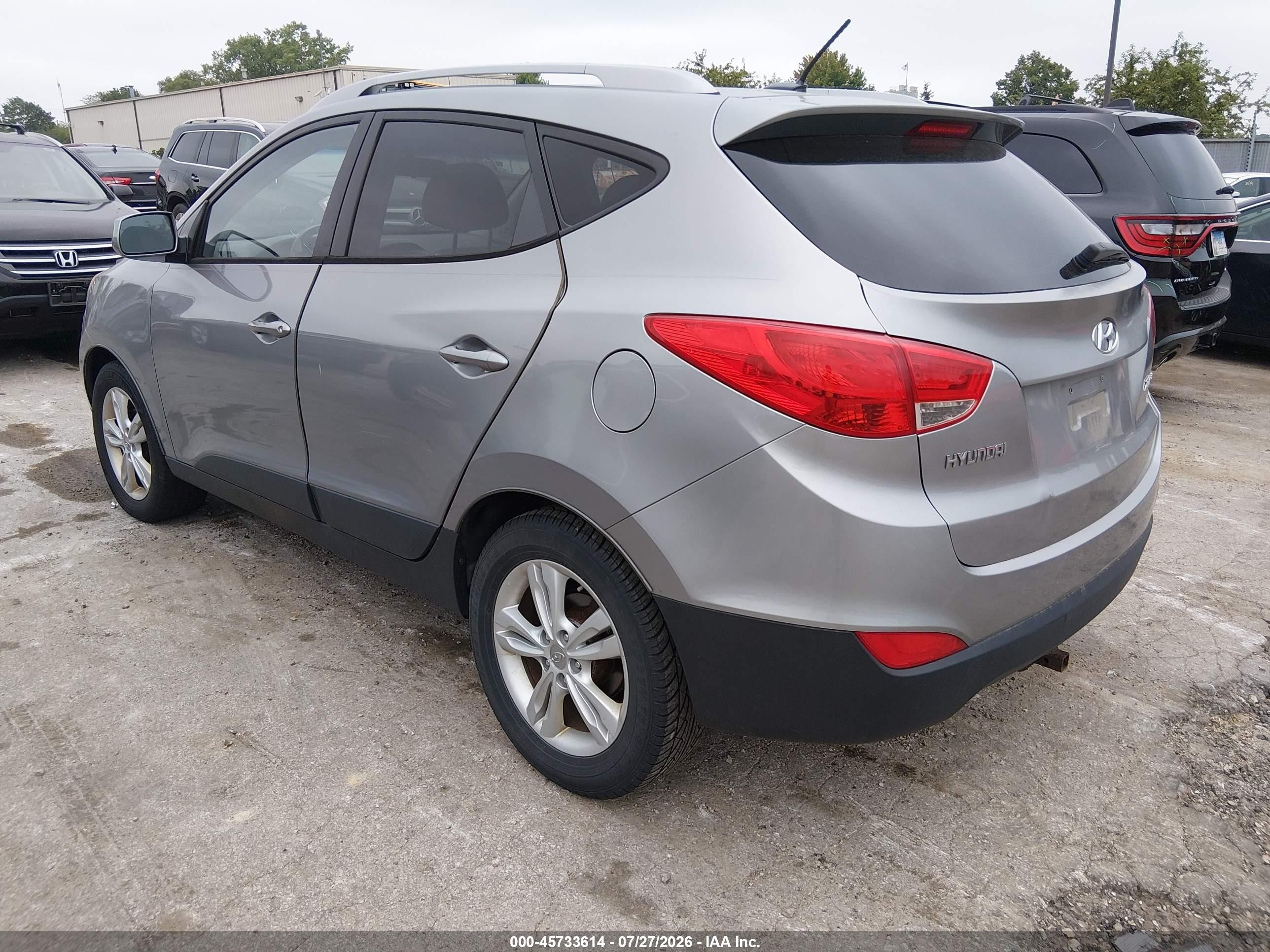 2011 Hyundai Tucson Gls Серебряный vin: KM8JU3ACXBU273795