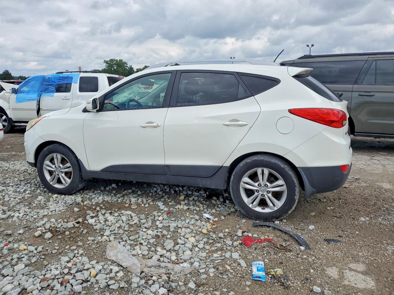 2012 Hyundai Tucson Gls White vin: KM8JU3ACXCU485243