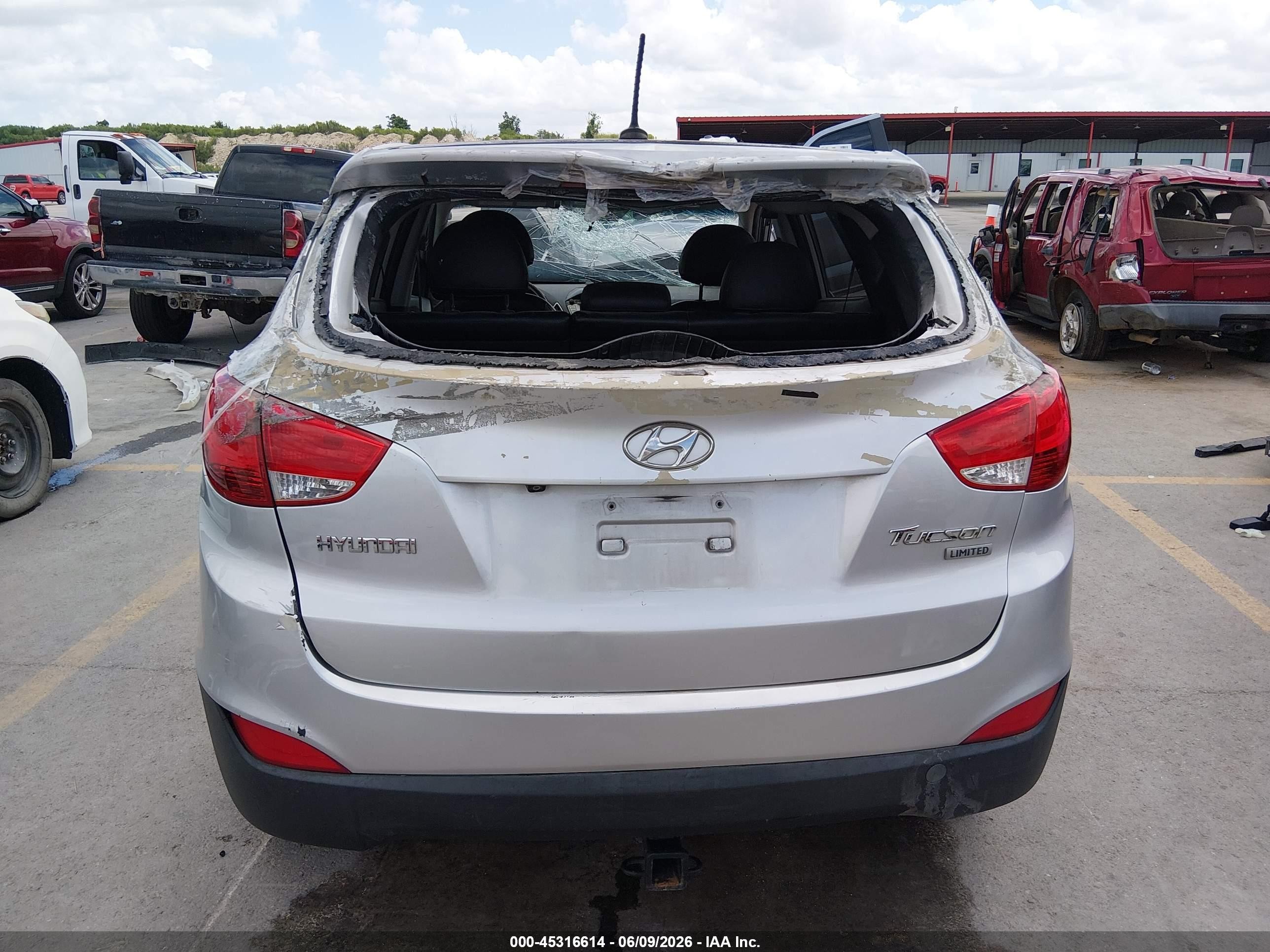 2012 Hyundai Tucson Limited Silver vin: KM8JU3ACXCU510755