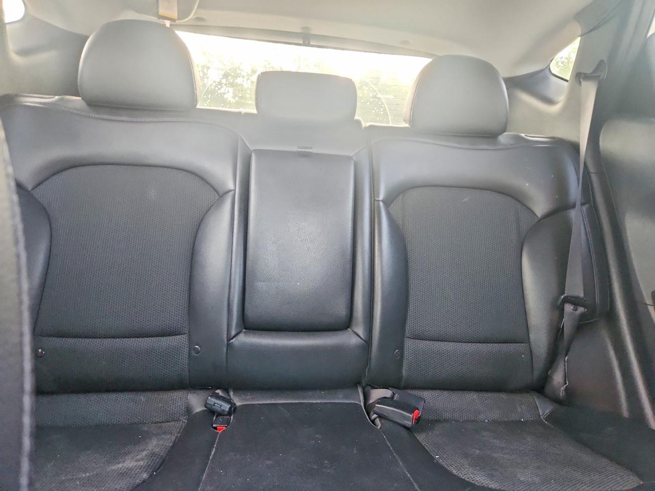 2014 Hyundai Tucson Se White vin: KM8JU3AG0EU829006