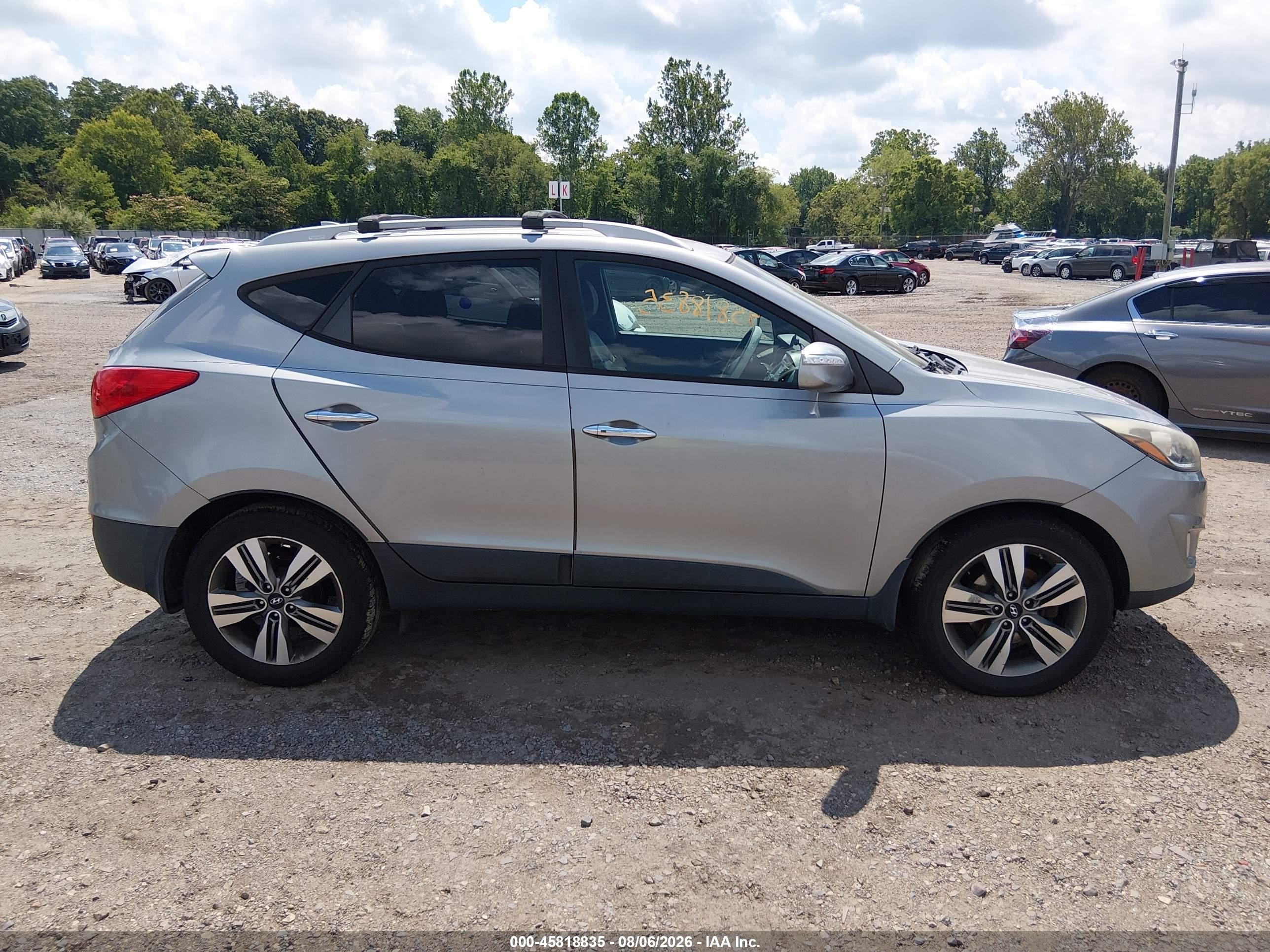 2014 Hyundai Tucson Limited Серебряный vin: KM8JU3AG0EU941496