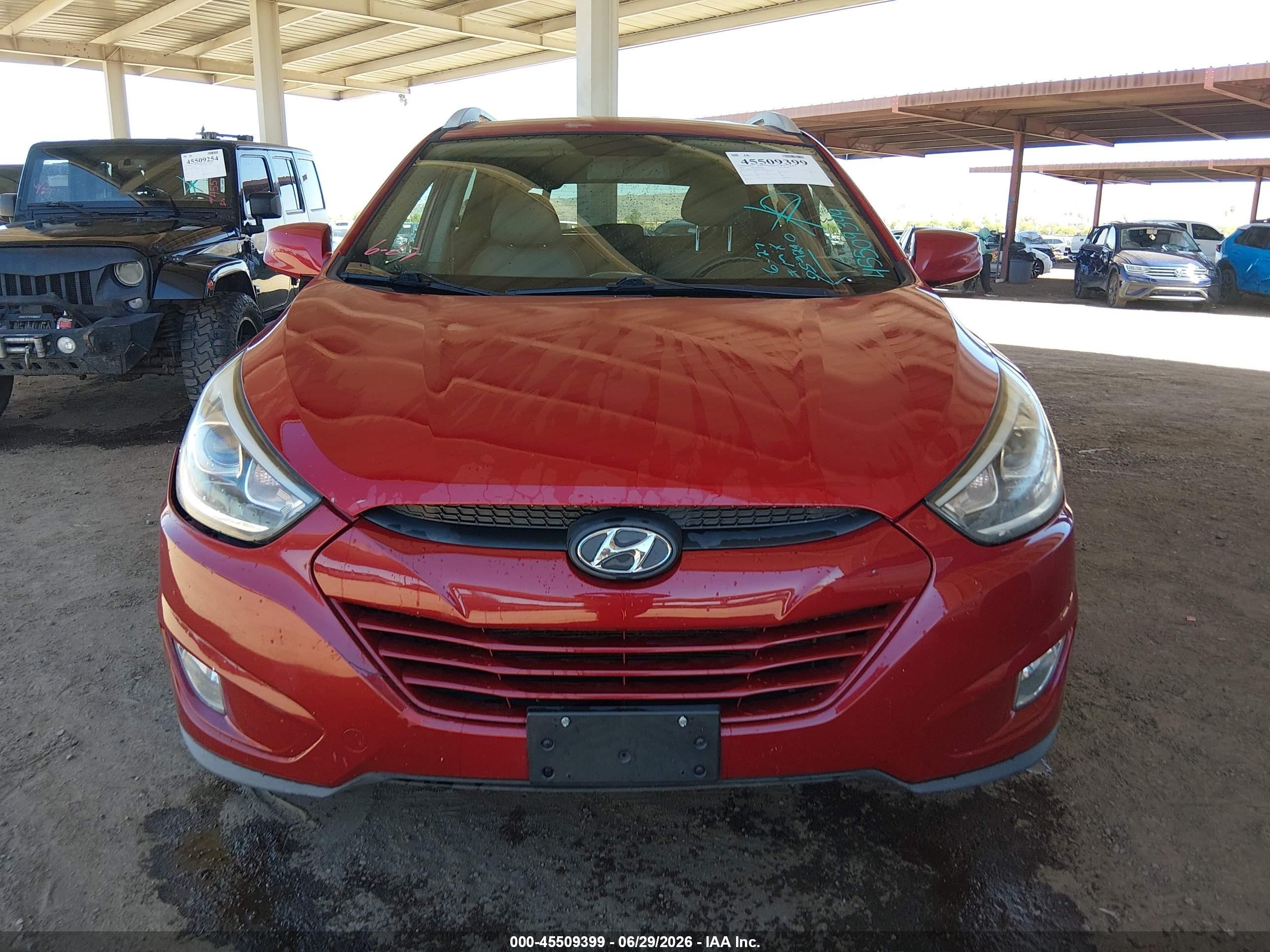 2015 Hyundai Tucson Se Красный vin: KM8JU3AG1FU059240