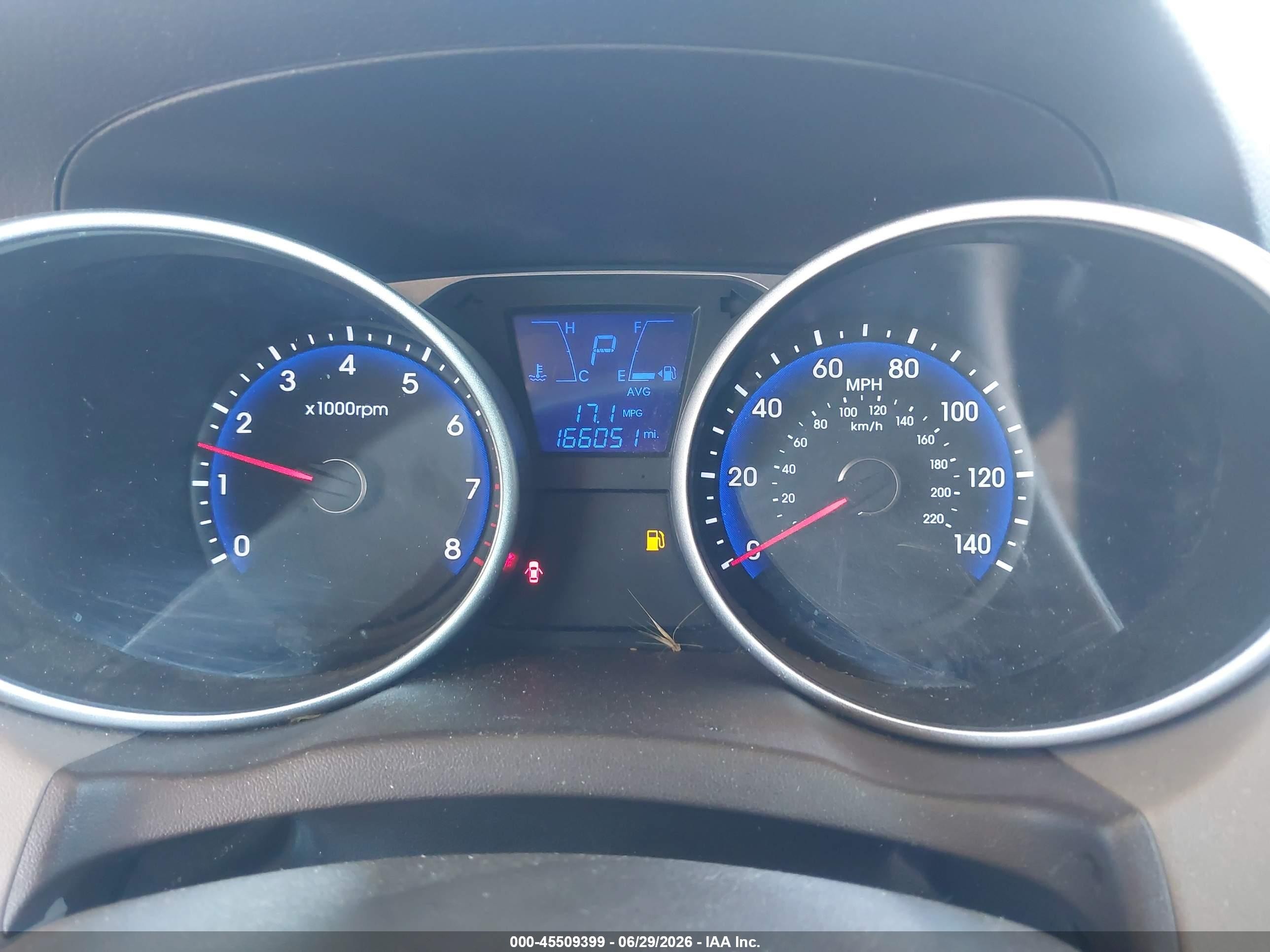 2015 Hyundai Tucson Se Красный vin: KM8JU3AG1FU059240