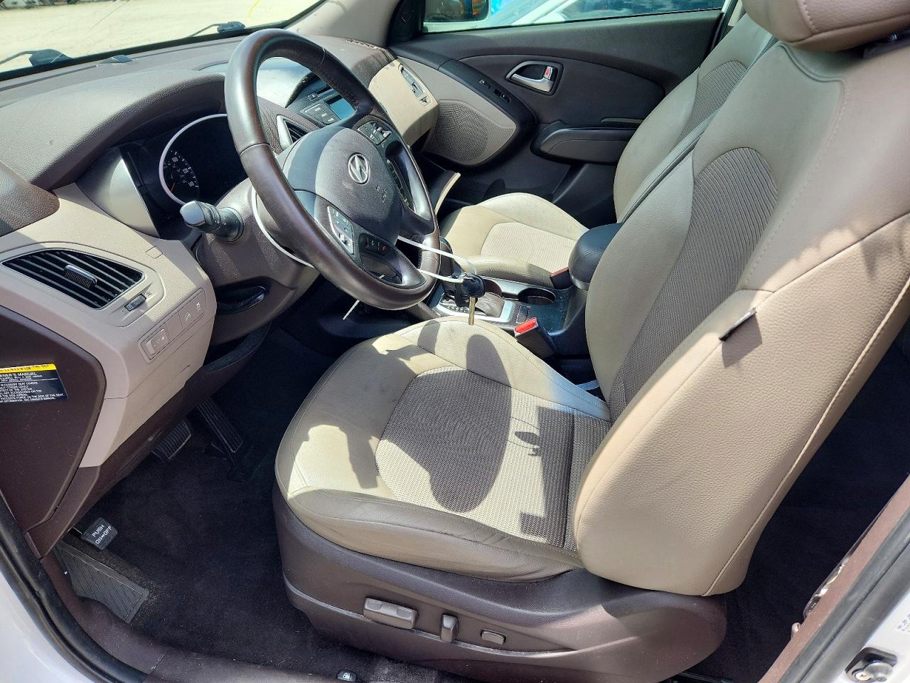 2015 Hyundai Tucson Se White vin: KM8JU3AG1FU114172