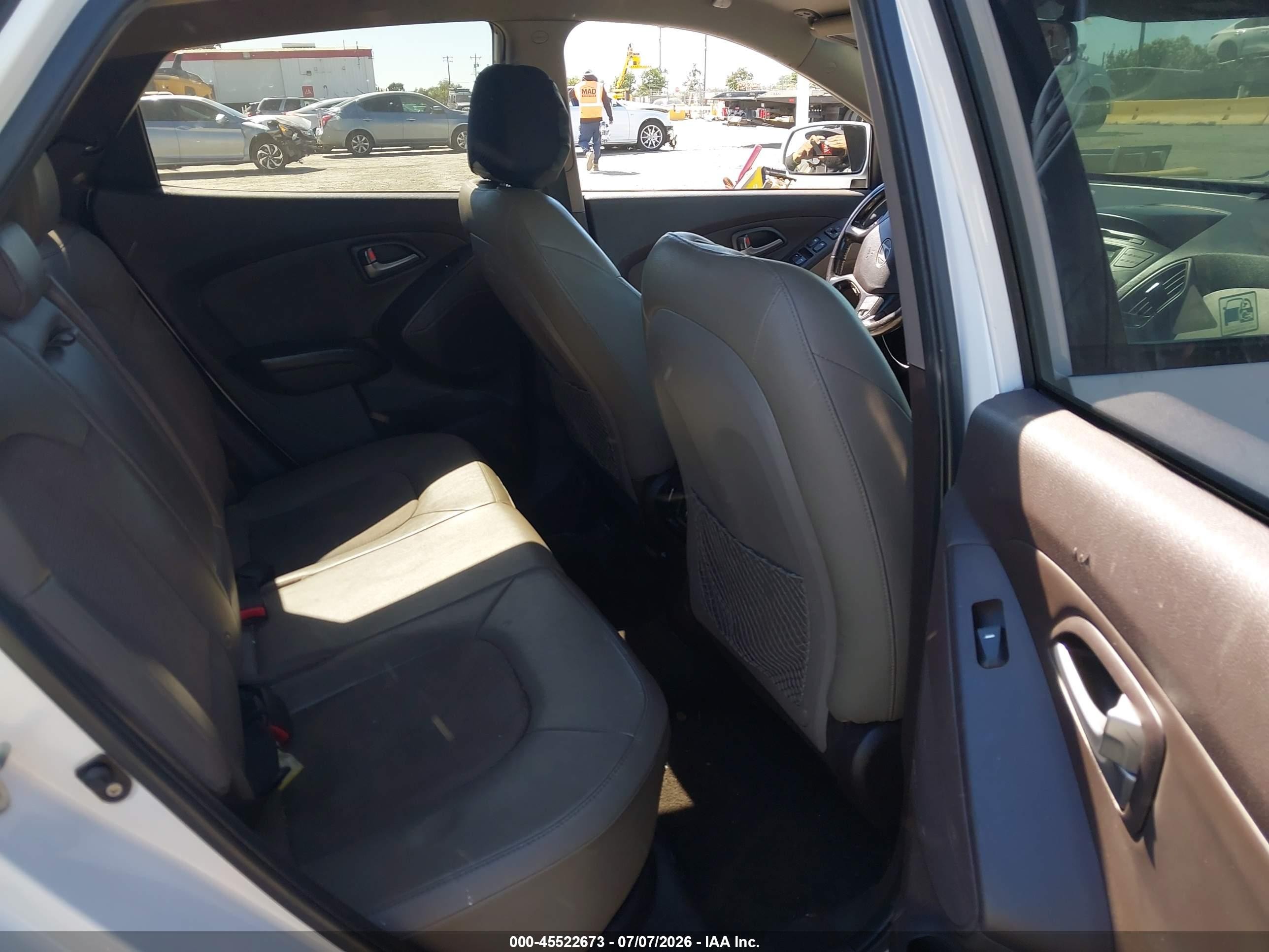 2015 Hyundai Tucson Se Белый vin: KM8JU3AG1FU995357