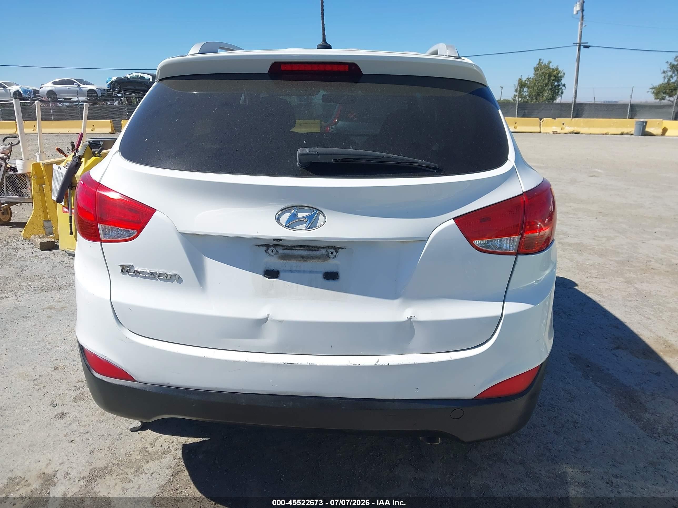 2015 Hyundai Tucson Se Белый vin: KM8JU3AG1FU995357