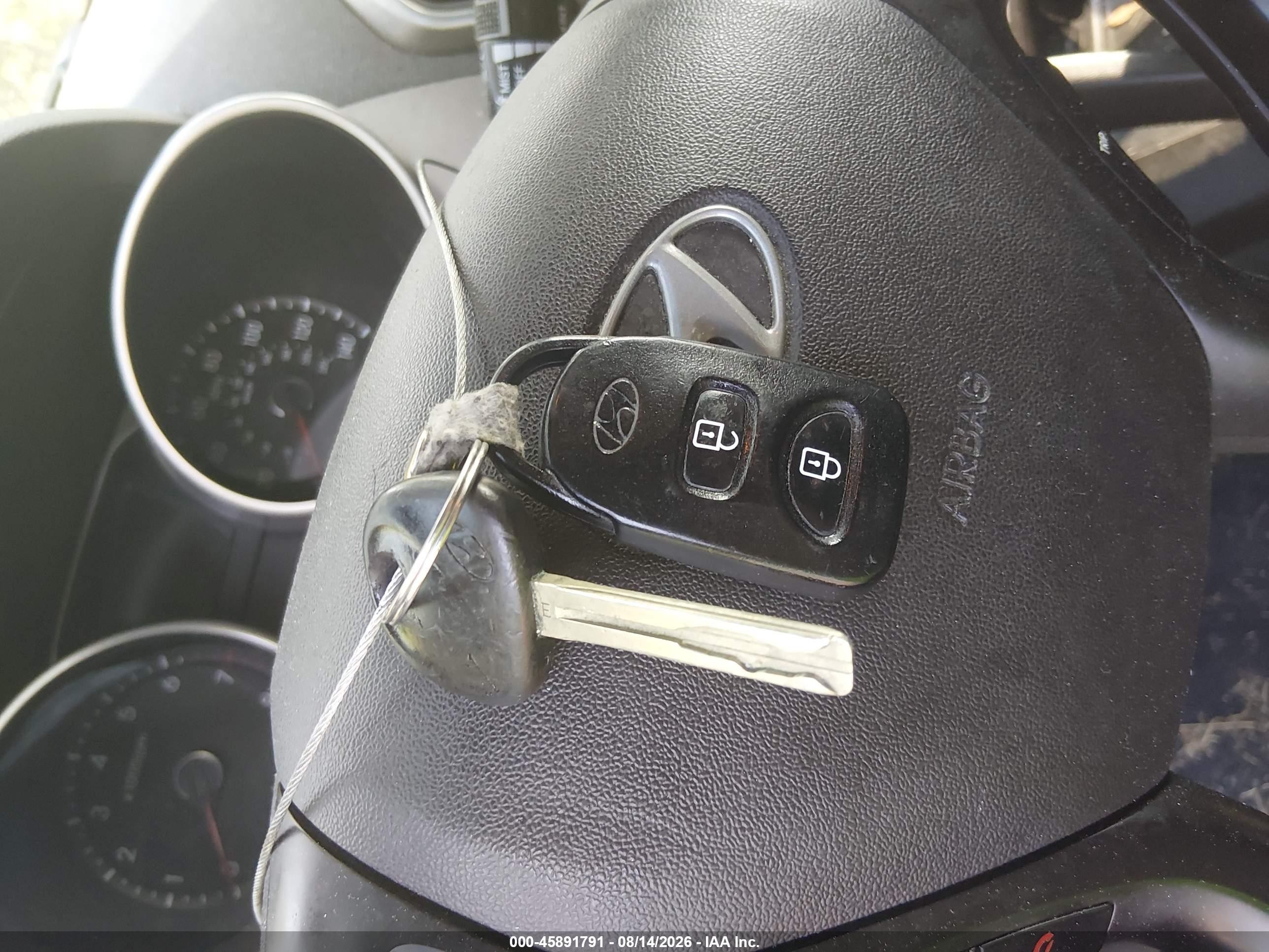 2014 Hyundai Tucson Se Серебряный vin: KM8JU3AG2EU804592