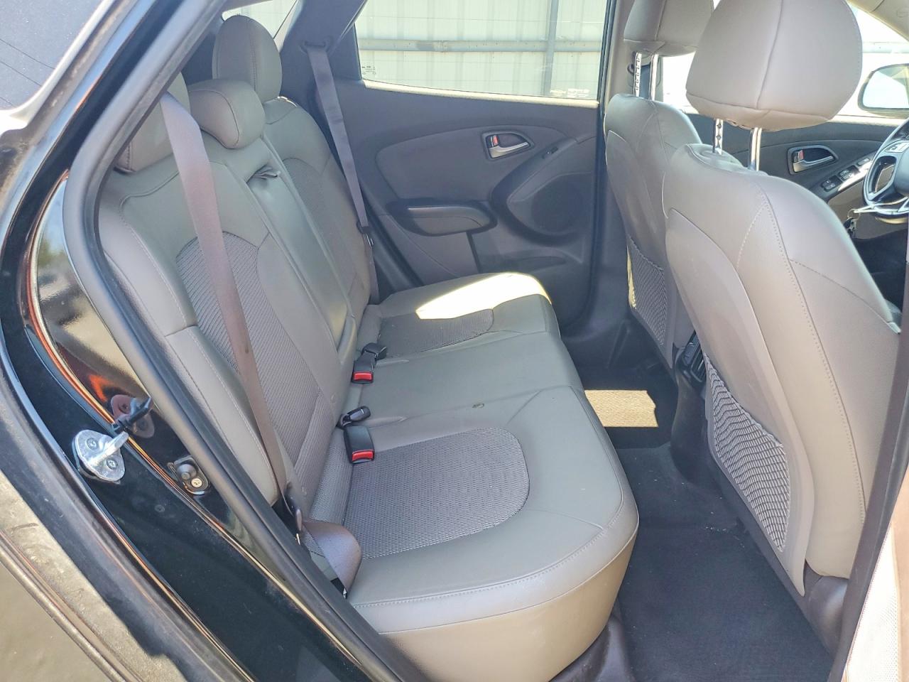 2015 Hyundai Tucson Se Black vin: KM8JU3AG2FU058033