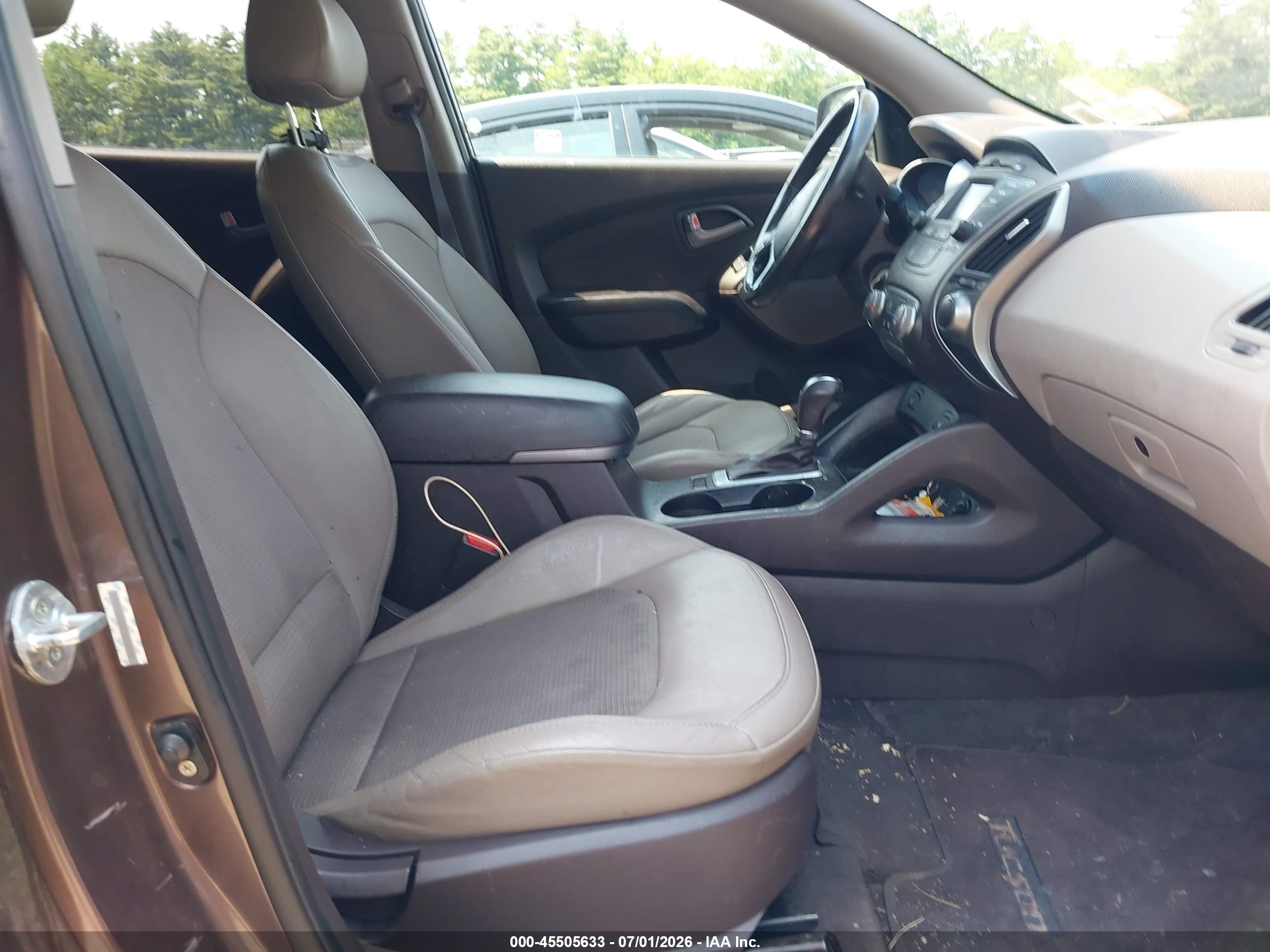 2014 Hyundai Tucson Se Brown vin: KM8JU3AG3EU802866