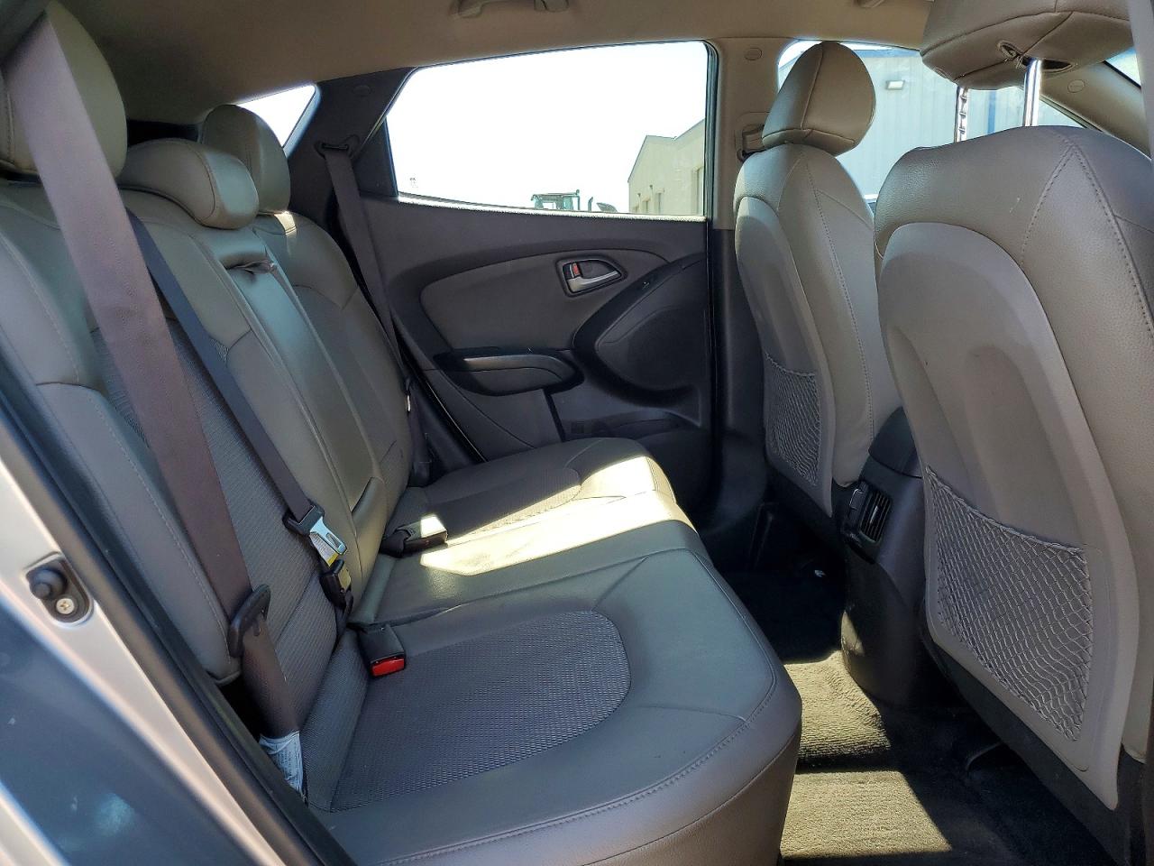 2014 Hyundai Tucson Se Silver vin: KM8JU3AG3EU839111