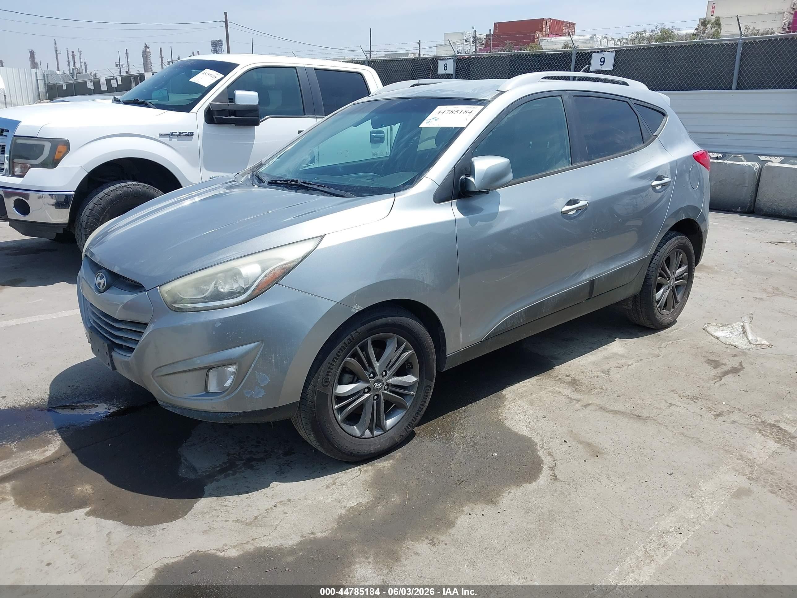 2015 Hyundai Tucson Se Серебряный vin: KM8JU3AG3FU059529