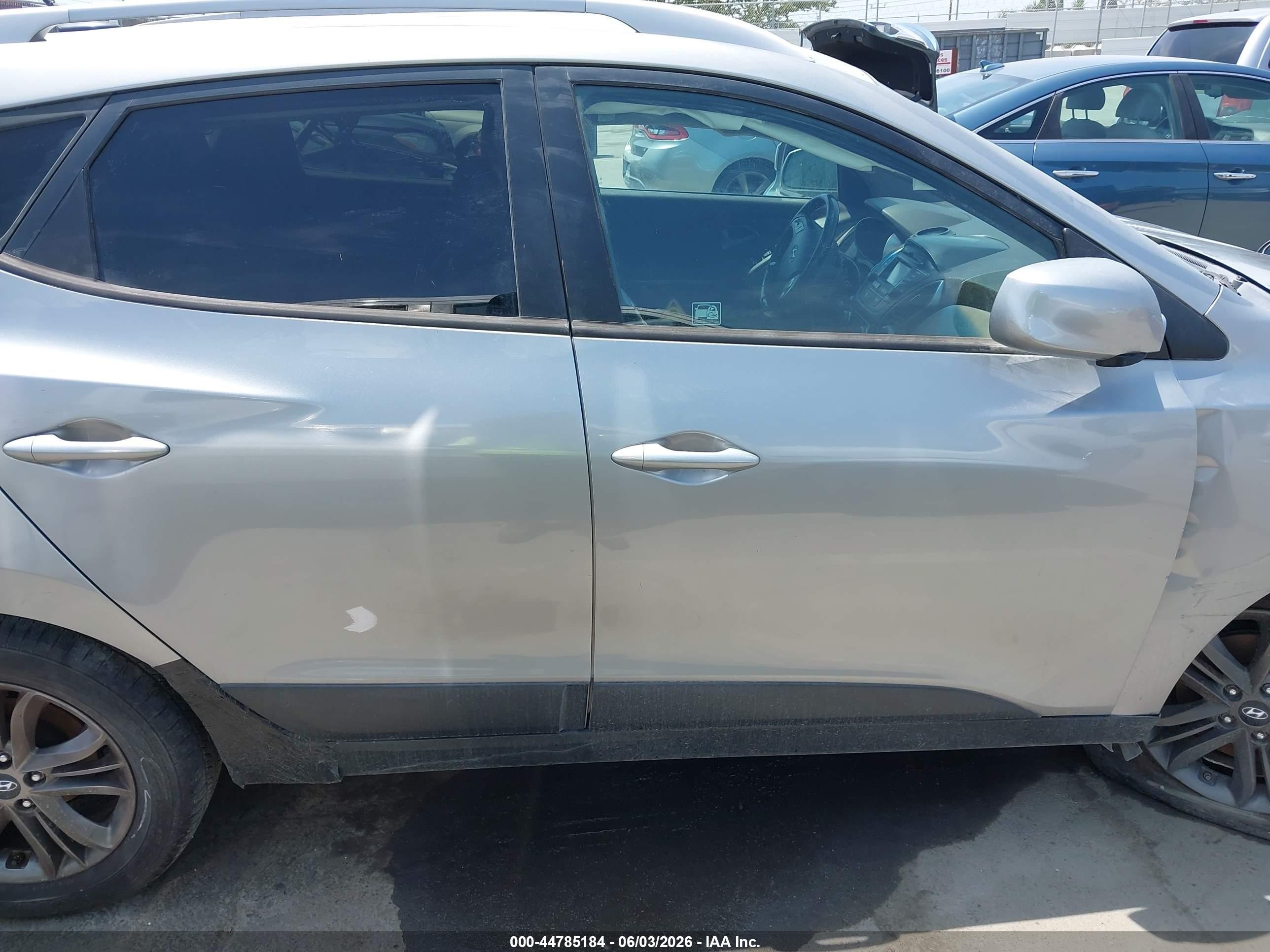 2015 Hyundai Tucson Se Серебряный vin: KM8JU3AG3FU059529