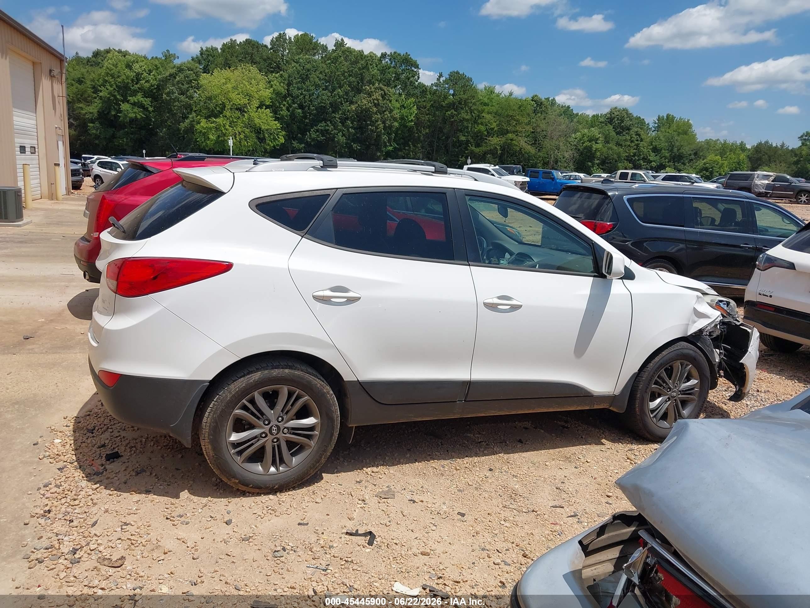 2015 Hyundai Tucson Se White vin: KM8JU3AG4FU042190