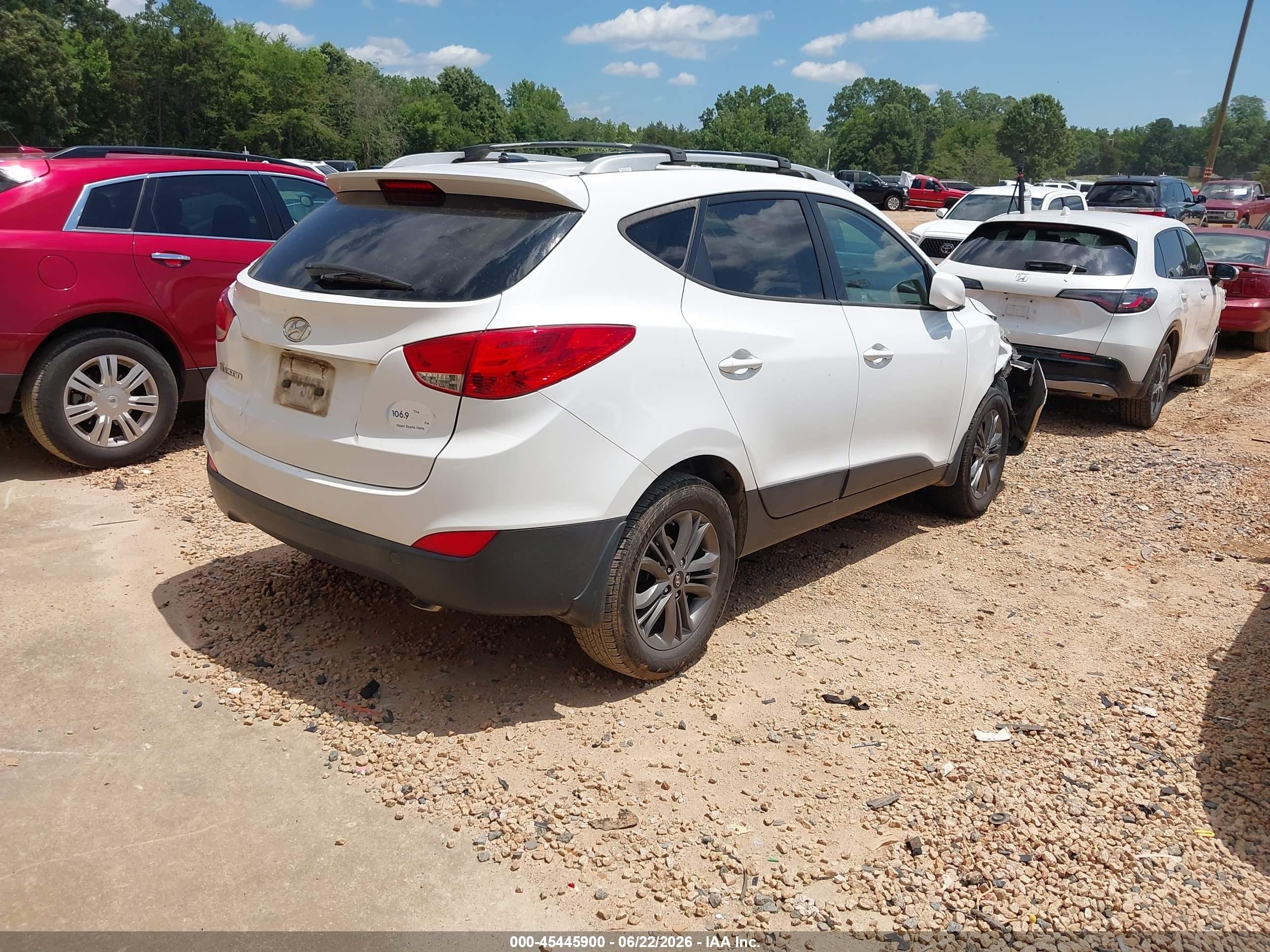 2015 Hyundai Tucson Se White vin: KM8JU3AG4FU042190