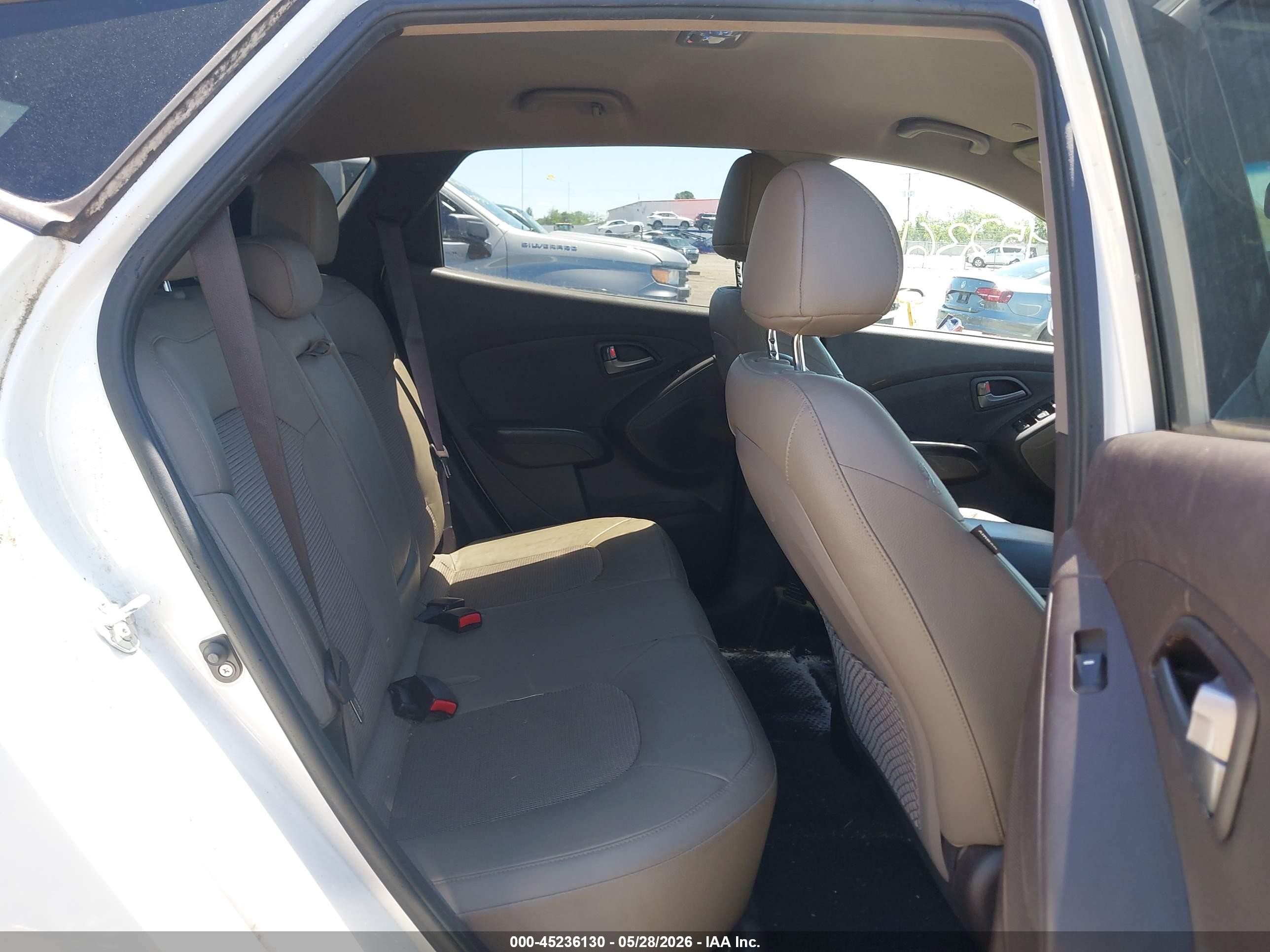 2015 Hyundai Tucson Se White vin: KM8JU3AG4FU109211