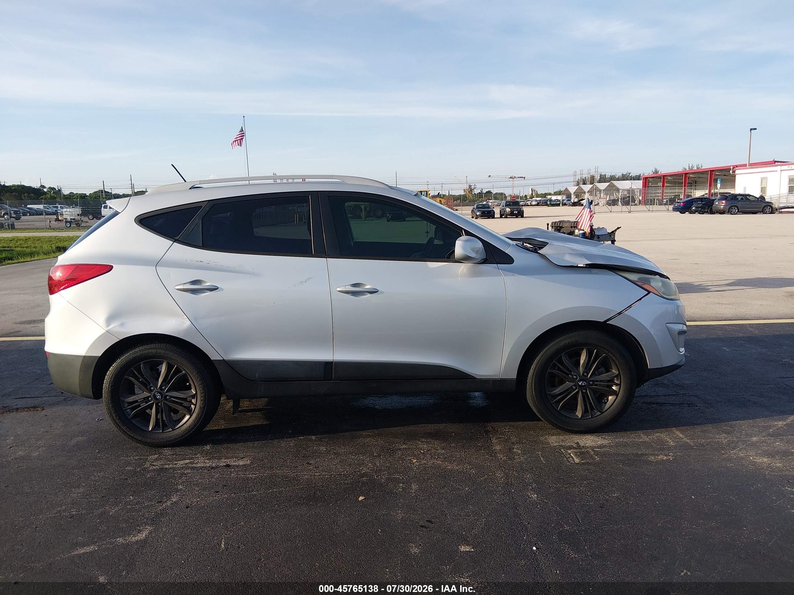 2015 Hyundai Tucson Se Серебряный vin: KM8JU3AG4FU953961
