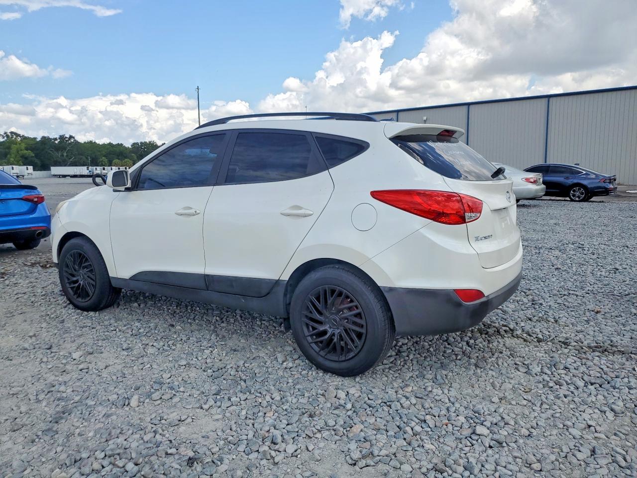 2015 Hyundai Tucson Se White vin: KM8JU3AG6FU087664