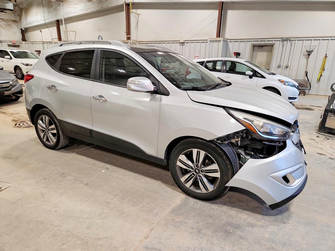 2014 Hyundai Tucson Limited Silver vin: KM8JU3AG7EU894905