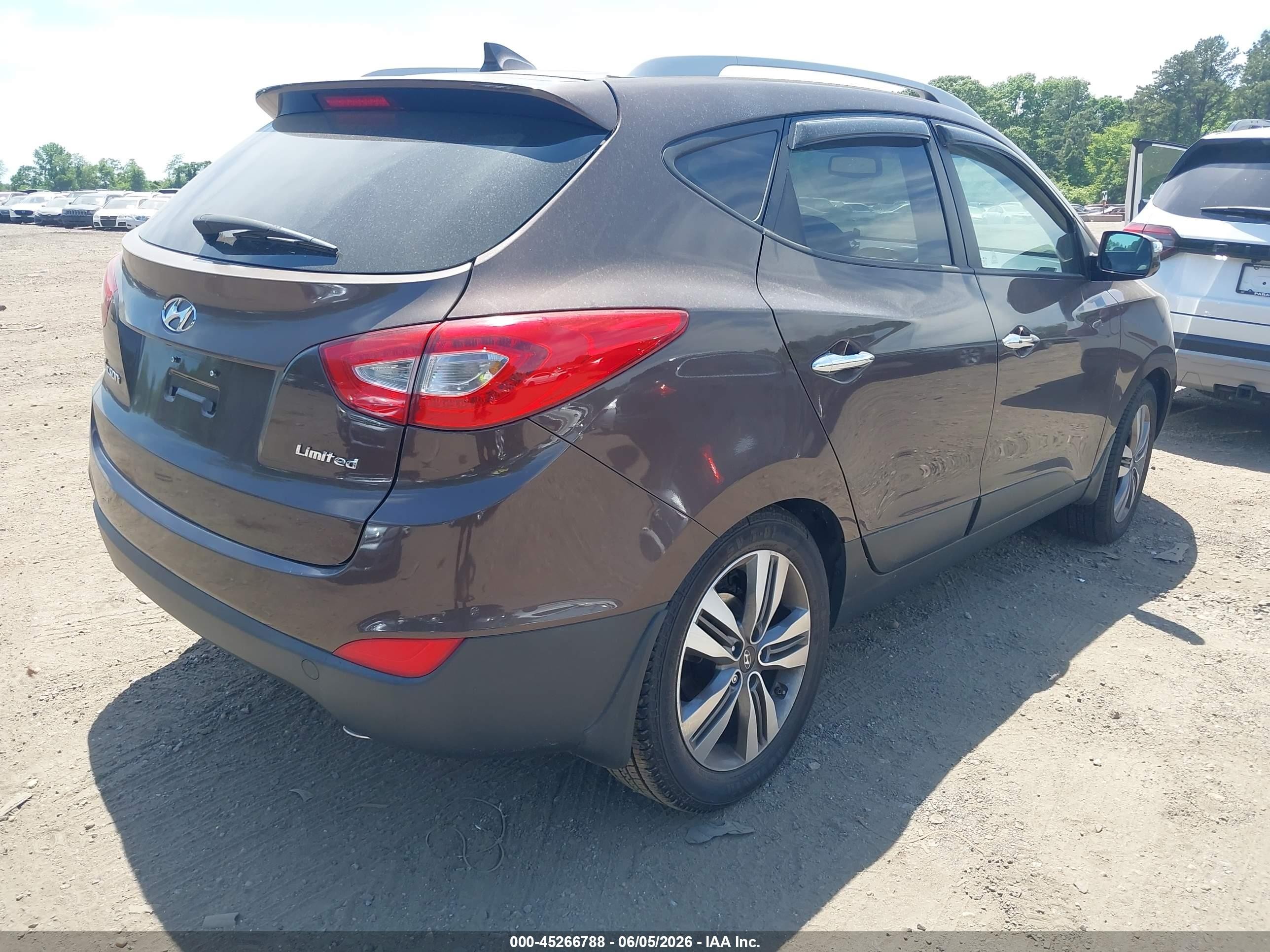 2015 Hyundai Tucson Limited Коричневый vin: KM8JU3AG7FU961780