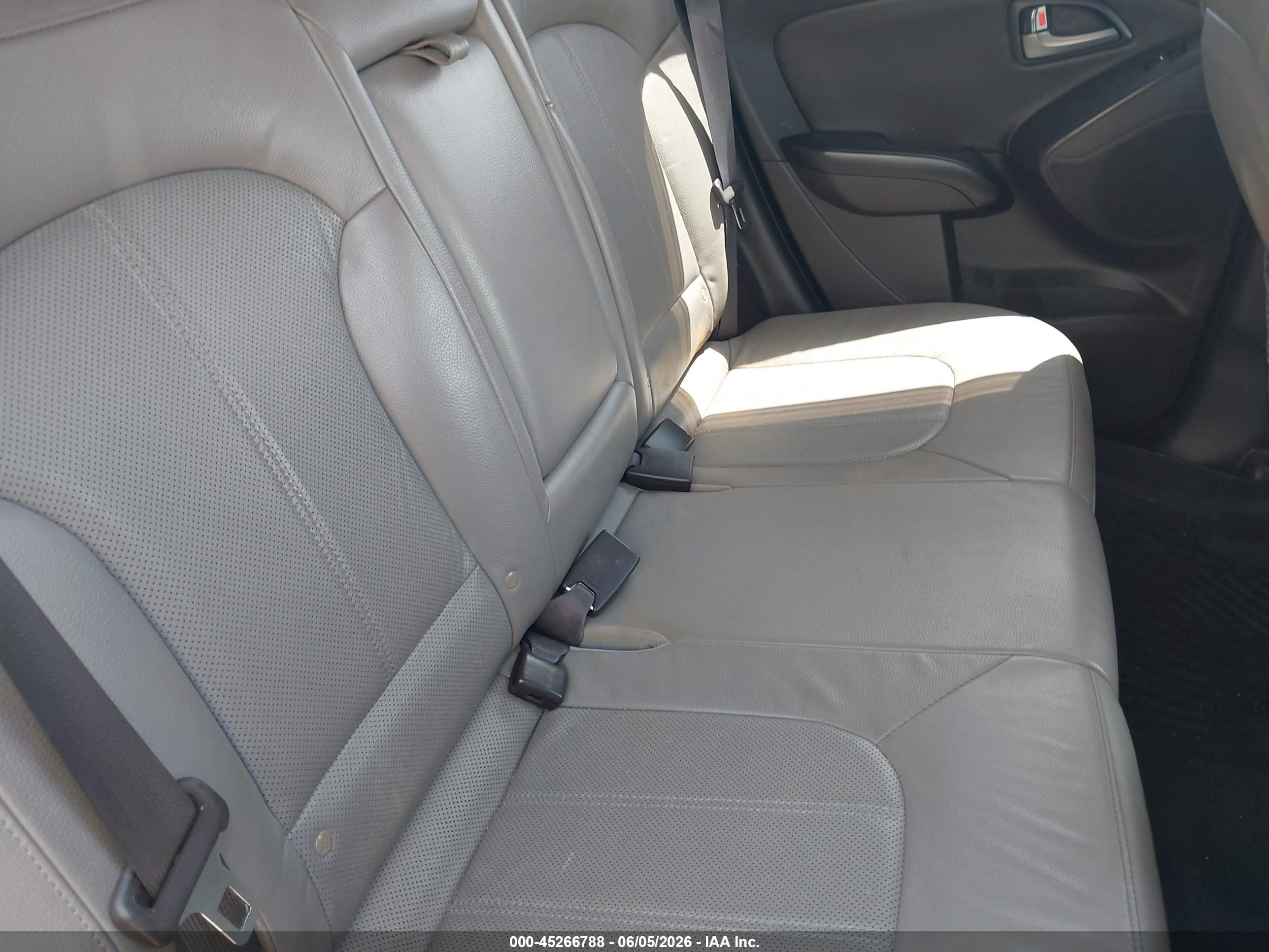 2015 Hyundai Tucson Limited Коричневый vin: KM8JU3AG7FU961780