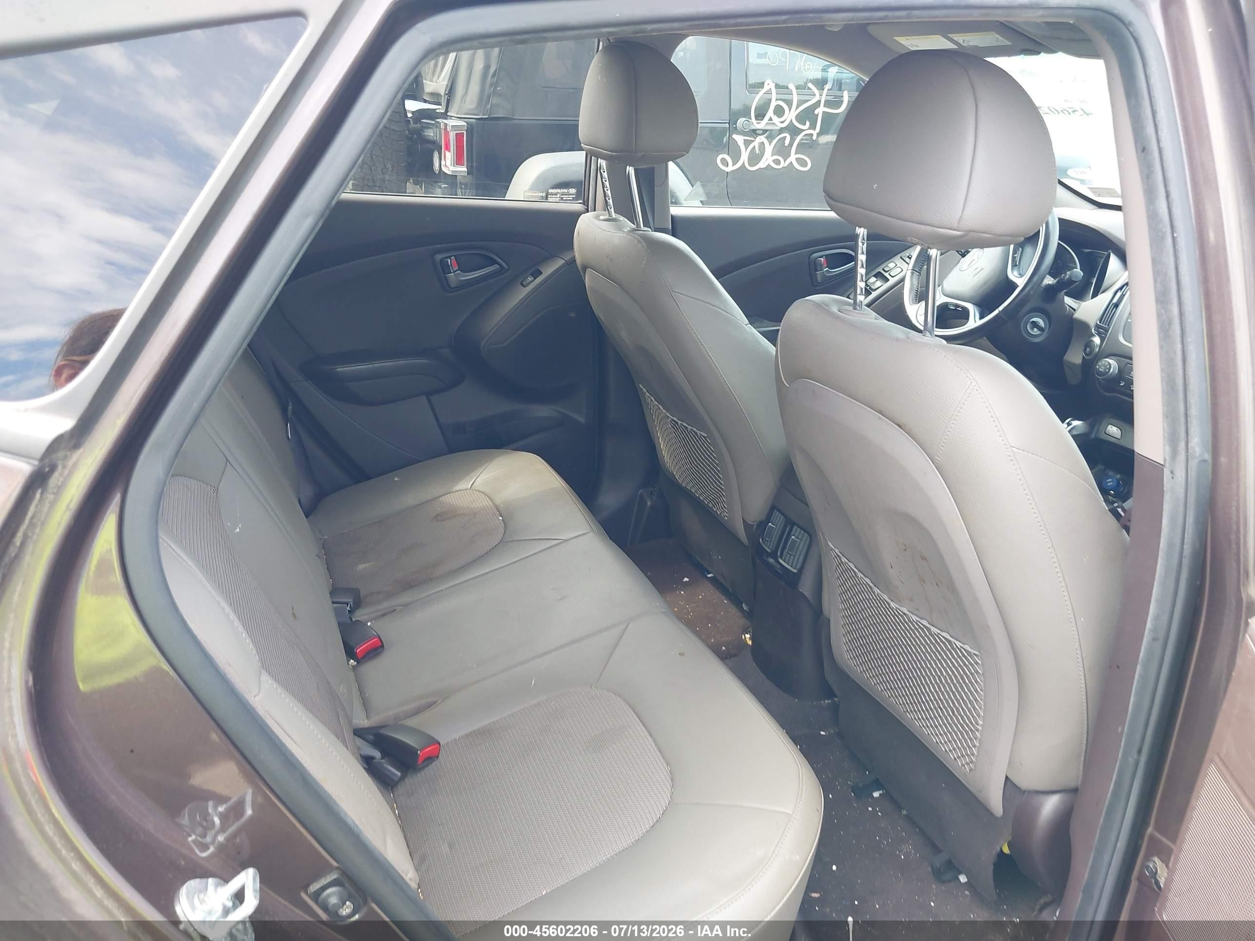 2014 Hyundai Tucson Se Коричневый vin: KM8JU3AG8EU898249
