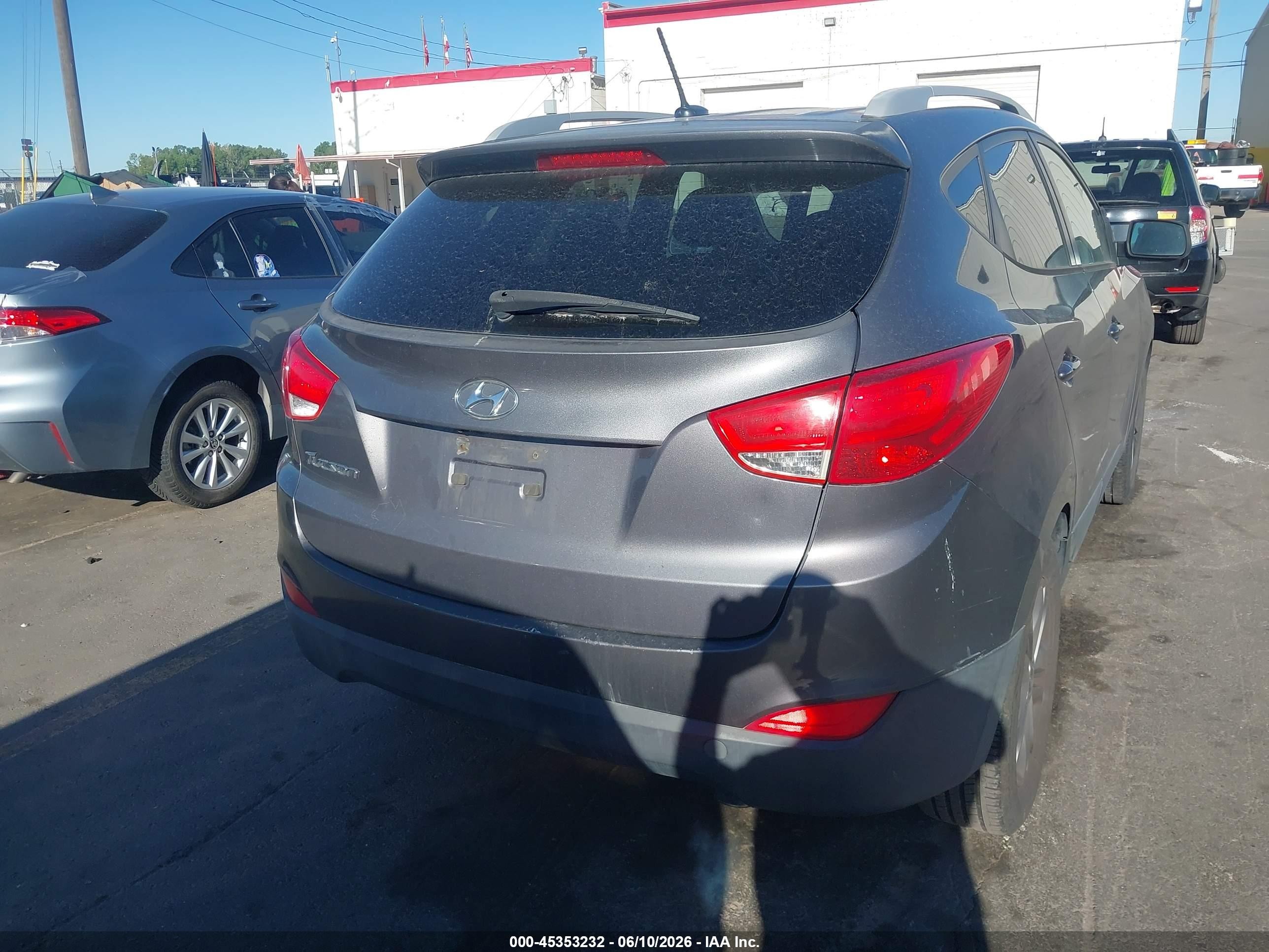 2015 Hyundai Tucson Se Серый vin: KM8JU3AG8FU019625
