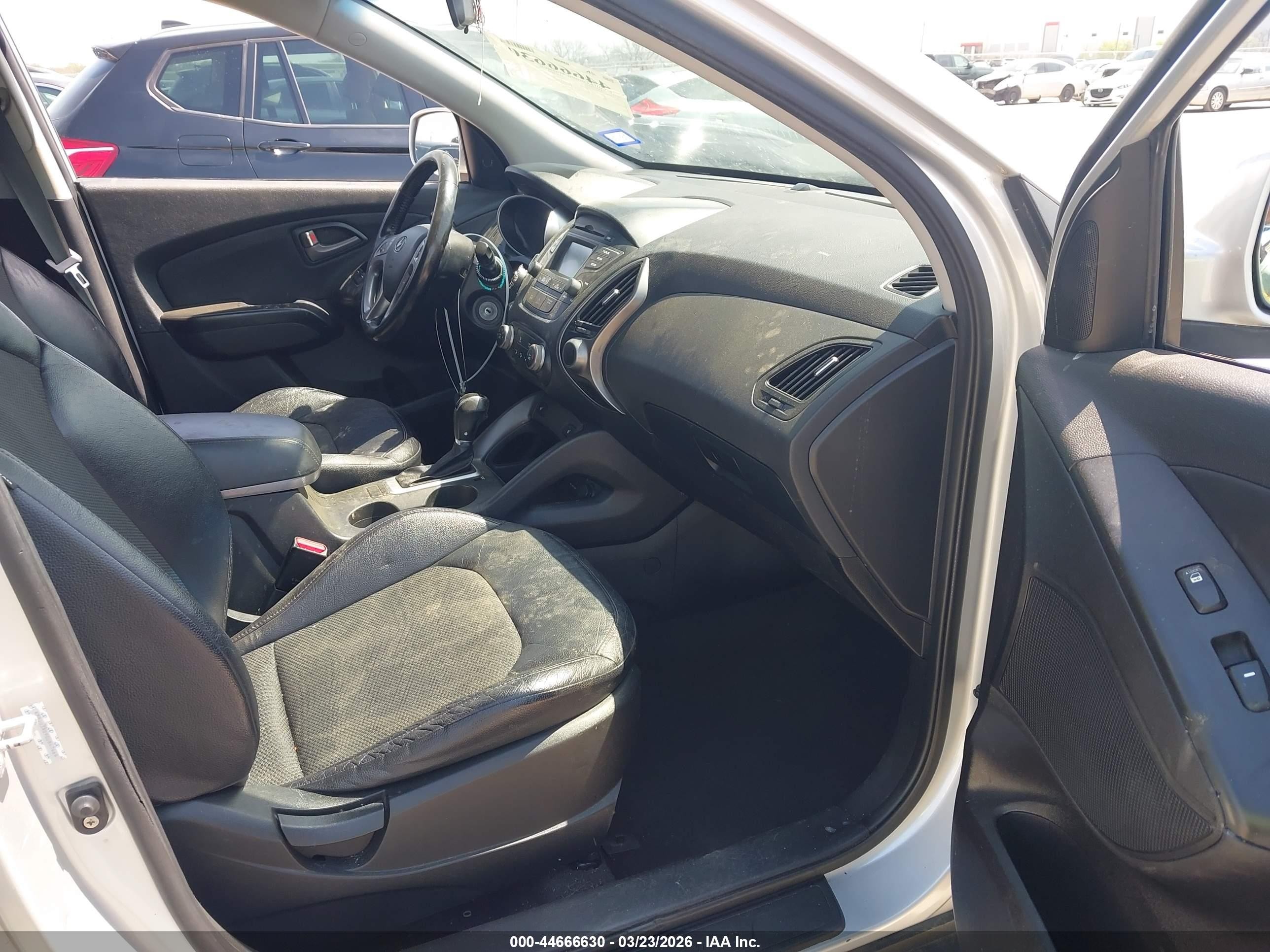 2014 Hyundai Tucson Se Серый vin: KM8JU3AG9EU847469