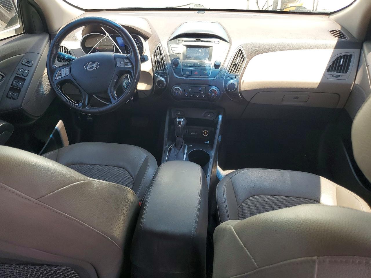 2014 Hyundai Tucson White vin: KM8JU3AG9EU931923