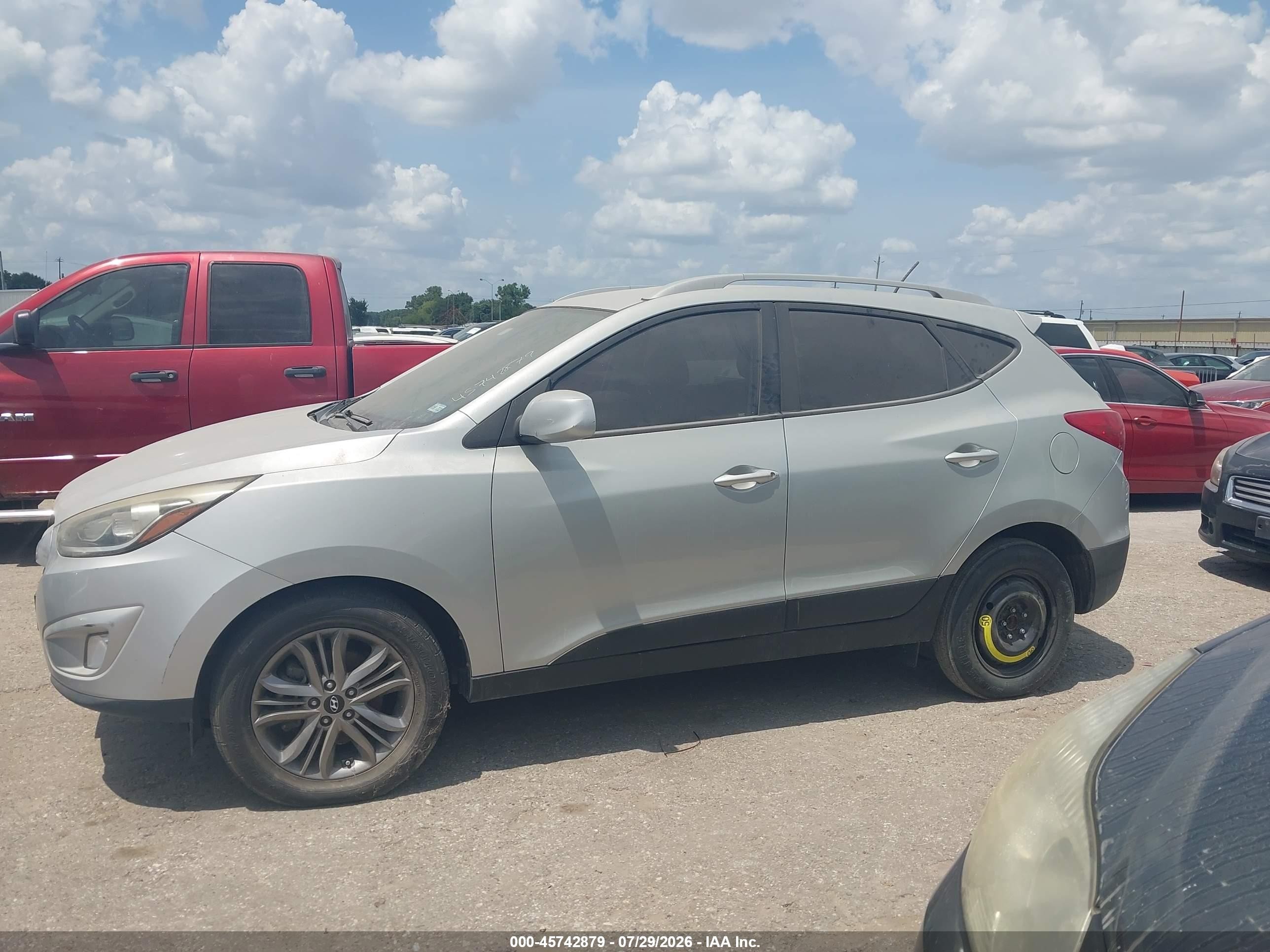2014 Hyundai Tucson Se Серебряный vin: KM8JU3AGXEU790800