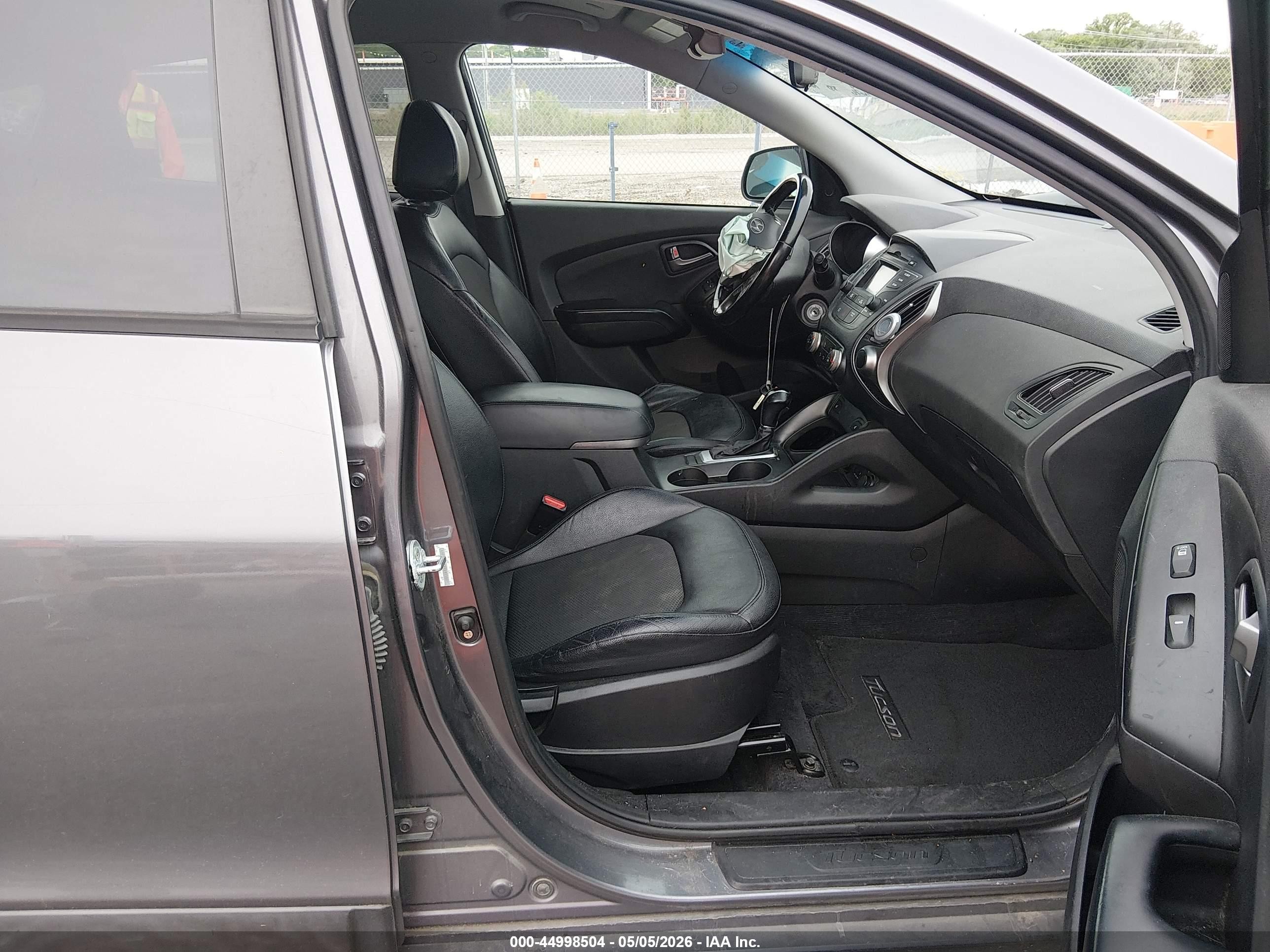 2014 Hyundai Tucson Se Серый vin: KM8JU3AGXEU925001